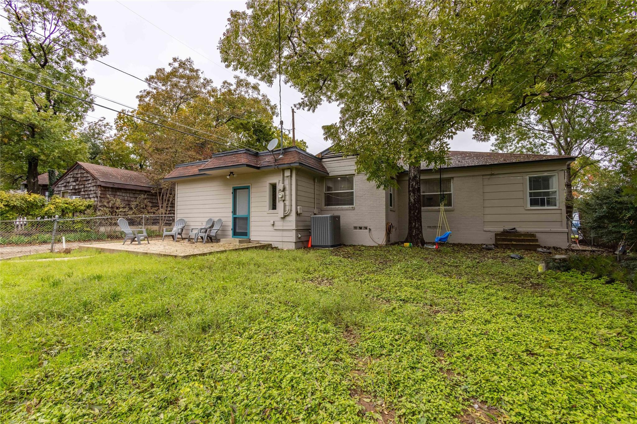 main property photo 33