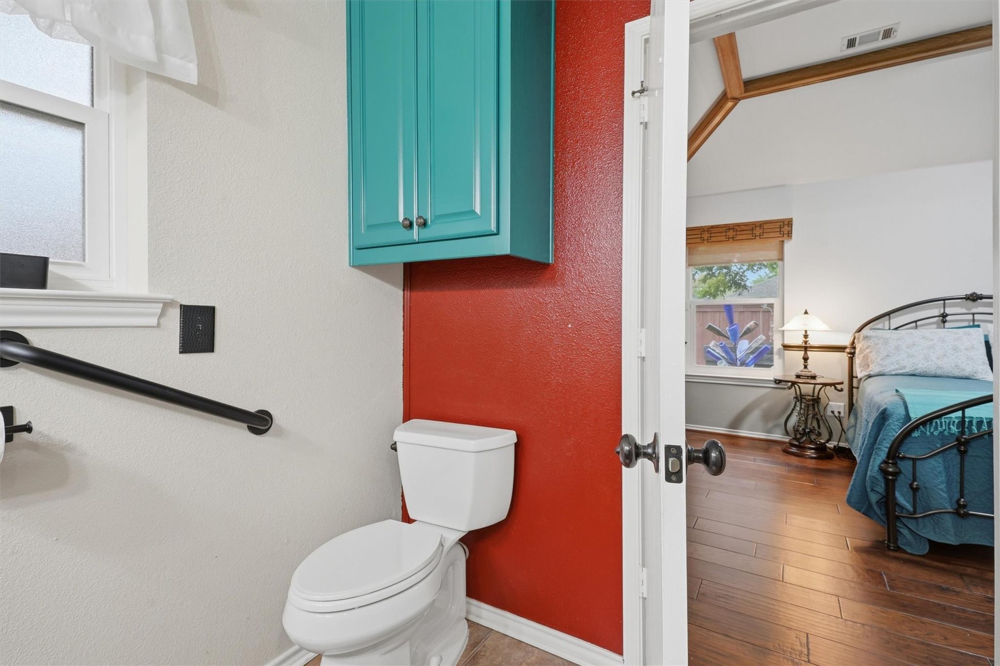 main property photo 20