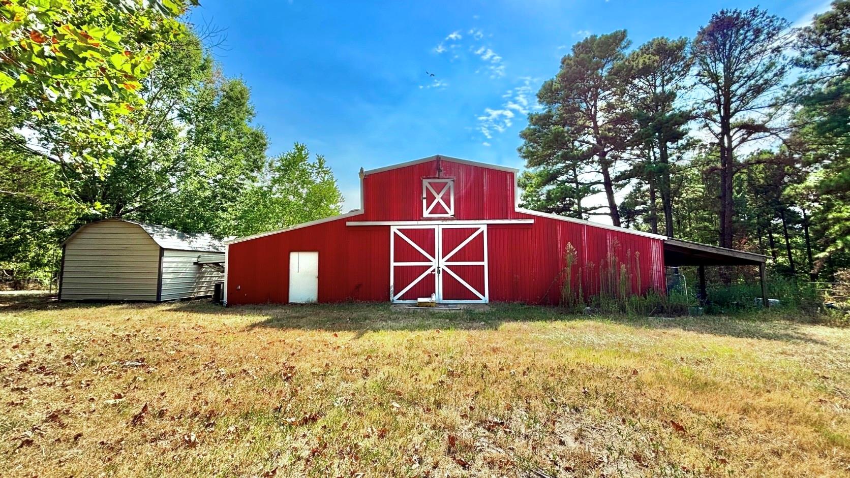 main property photo 34