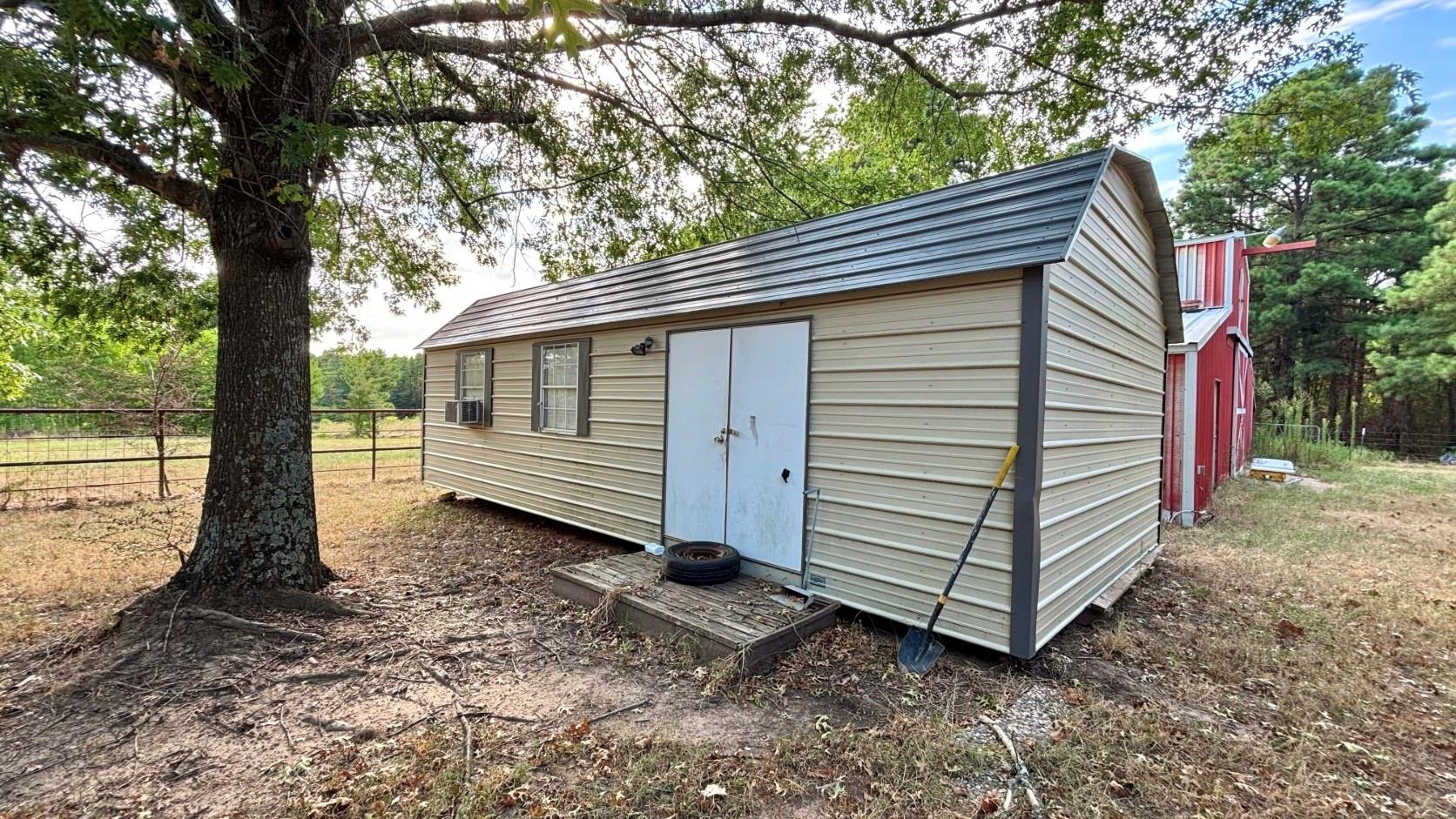 main property photo 35