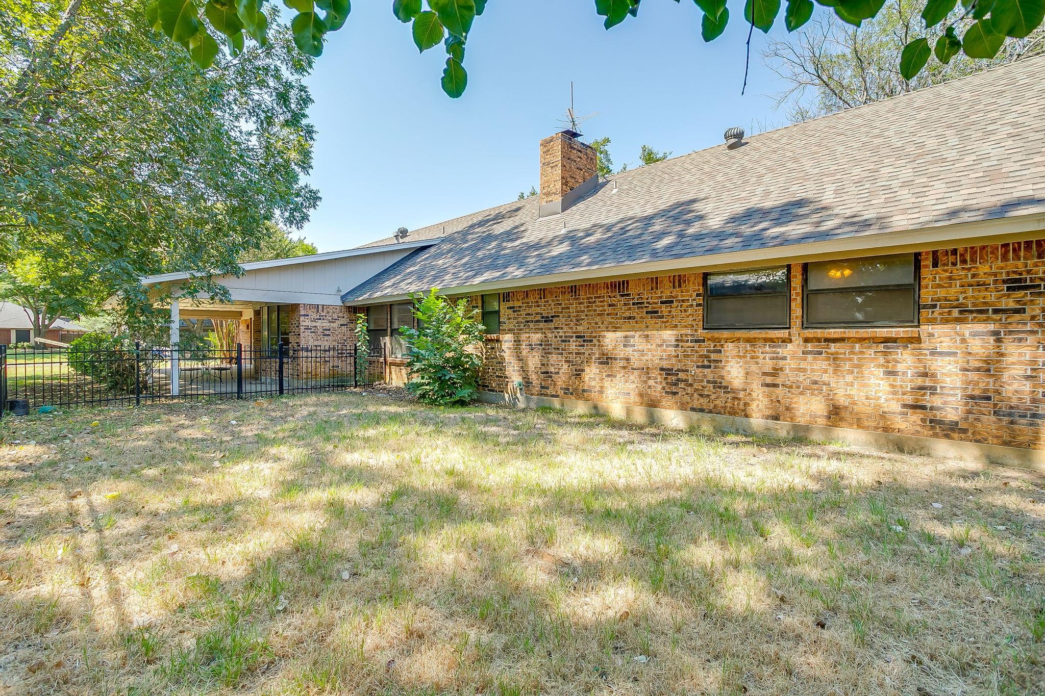 main property photo 34