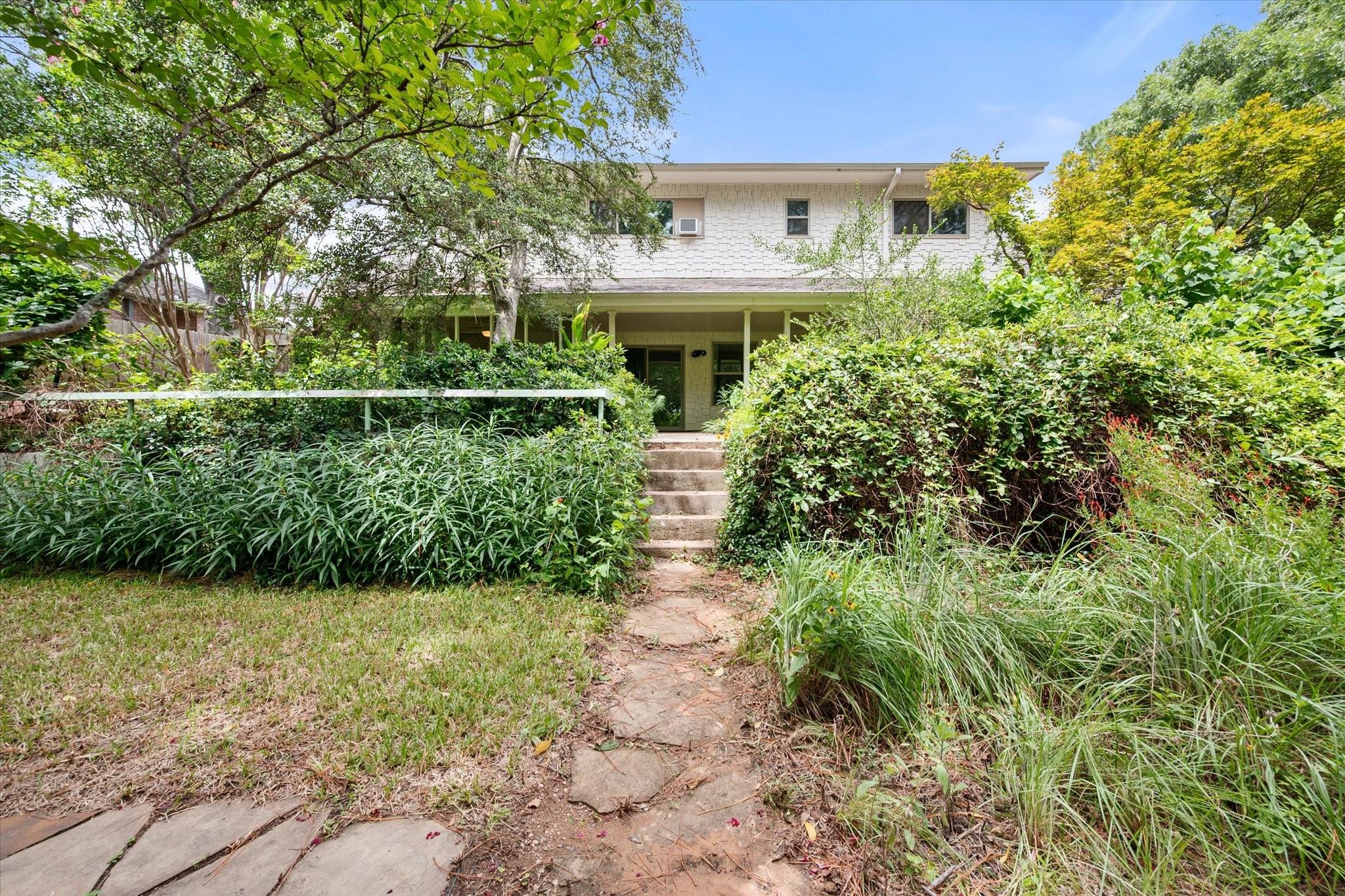 main property photo 24