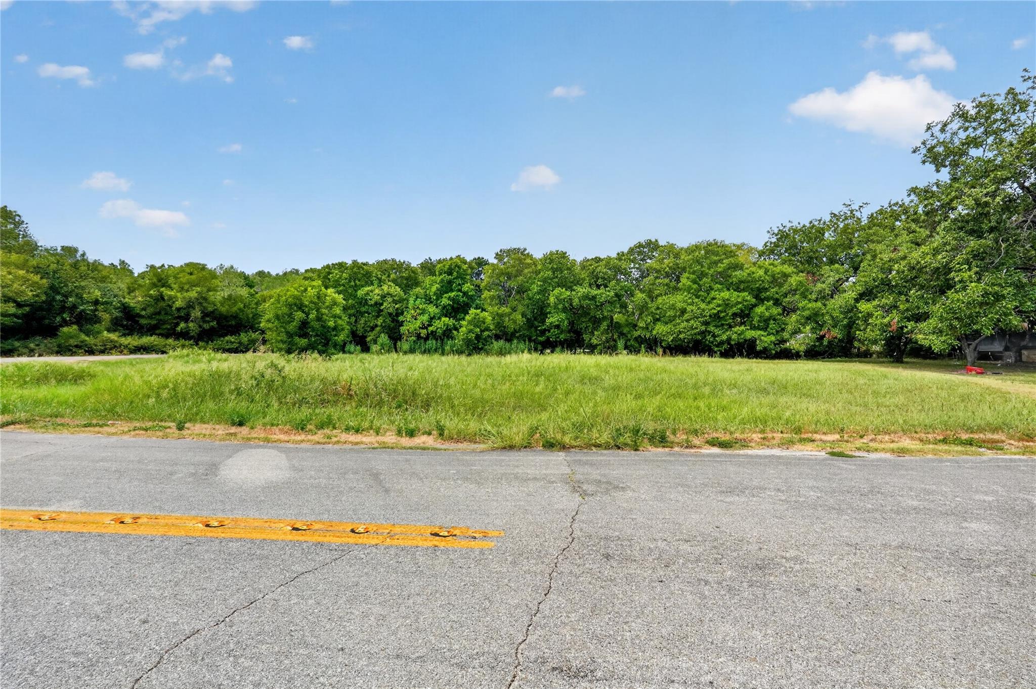 main property photo 11