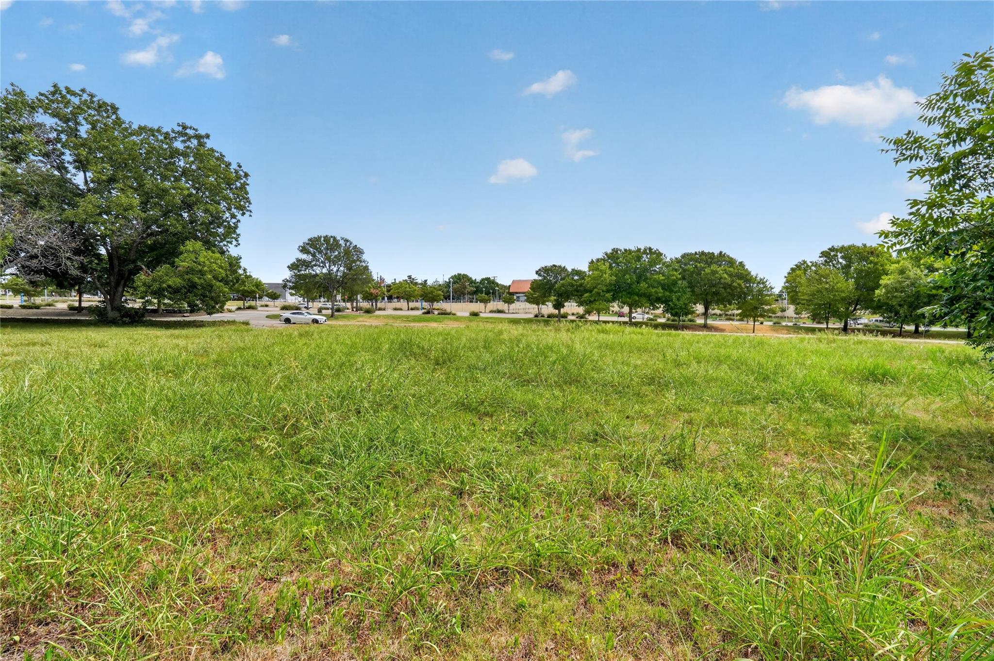 main property photo 13
