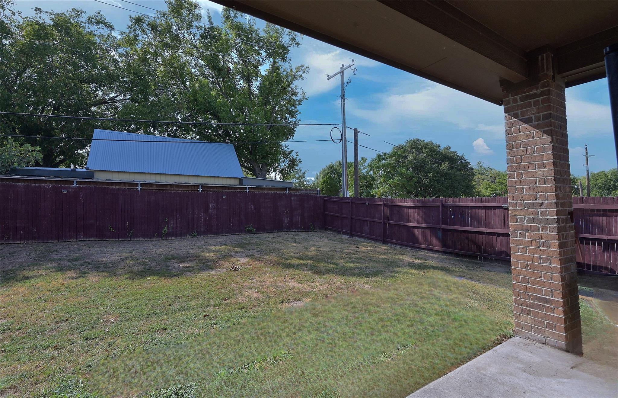 main property photo 33