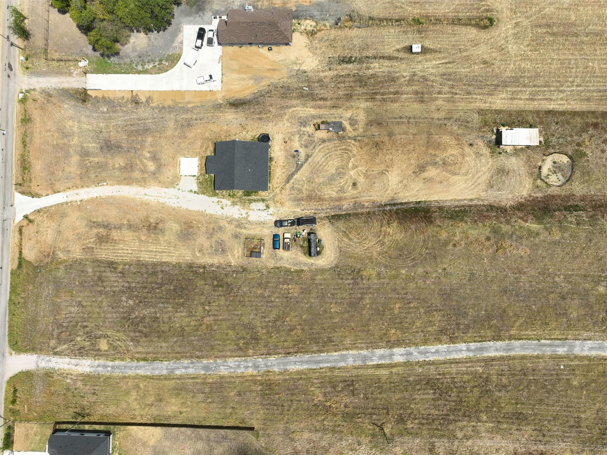 main property photo 24