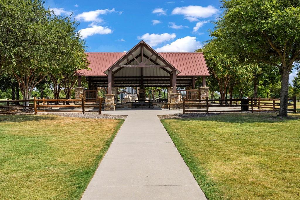 main property photo 37
