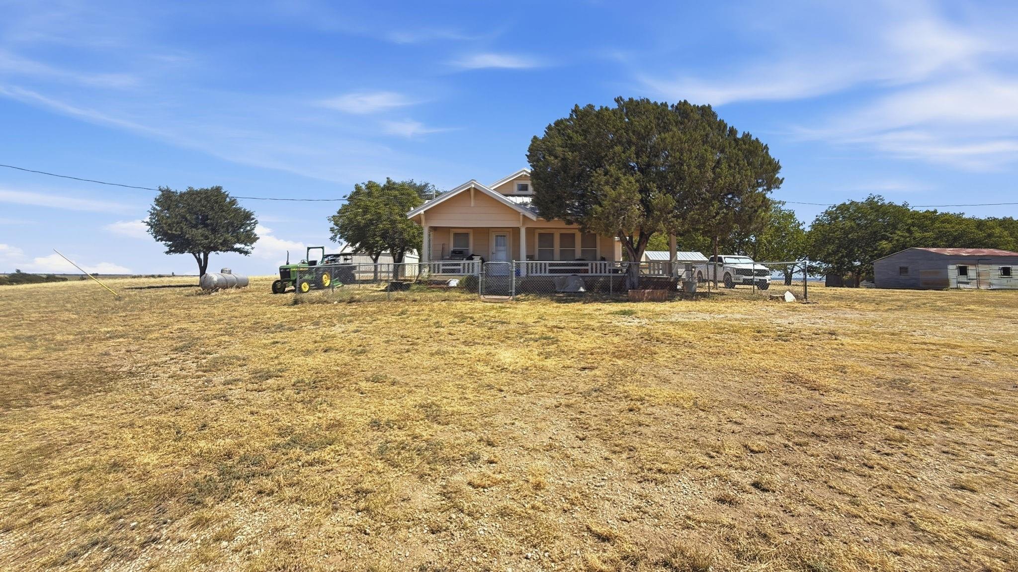 main property photo 13