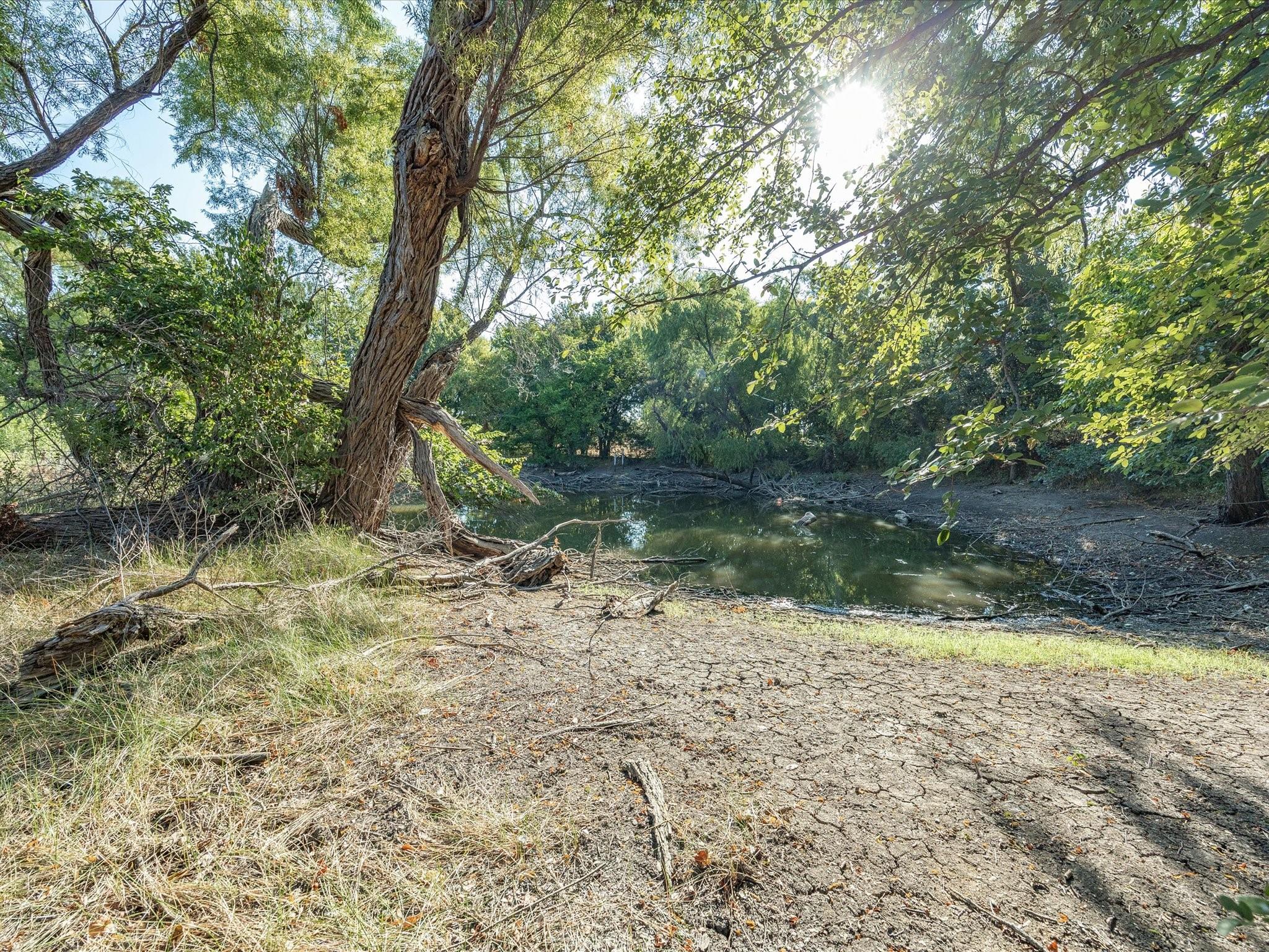 main property photo 22