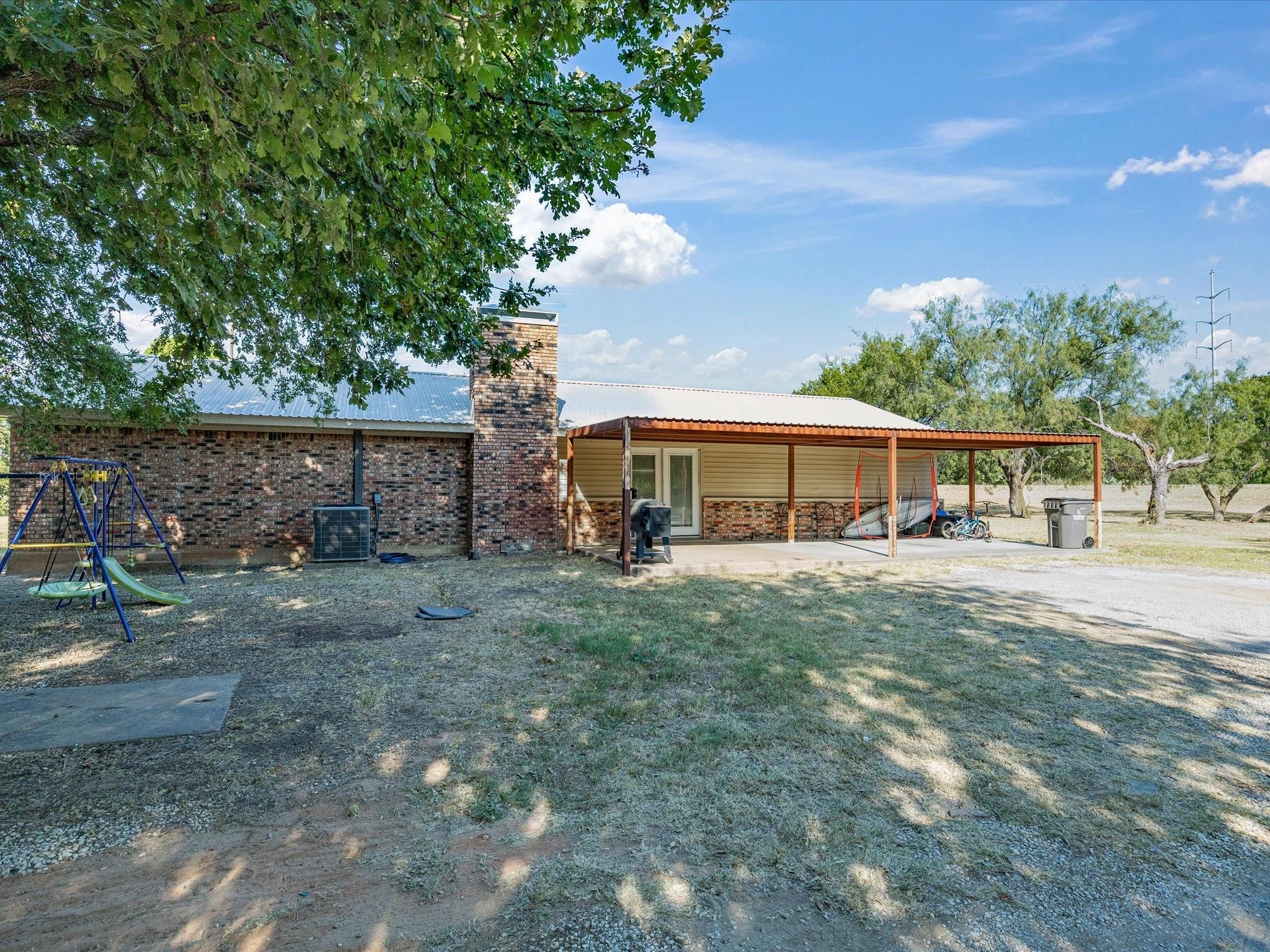 main property photo 24