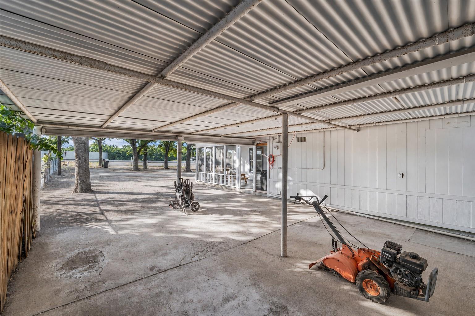 main property photo 22