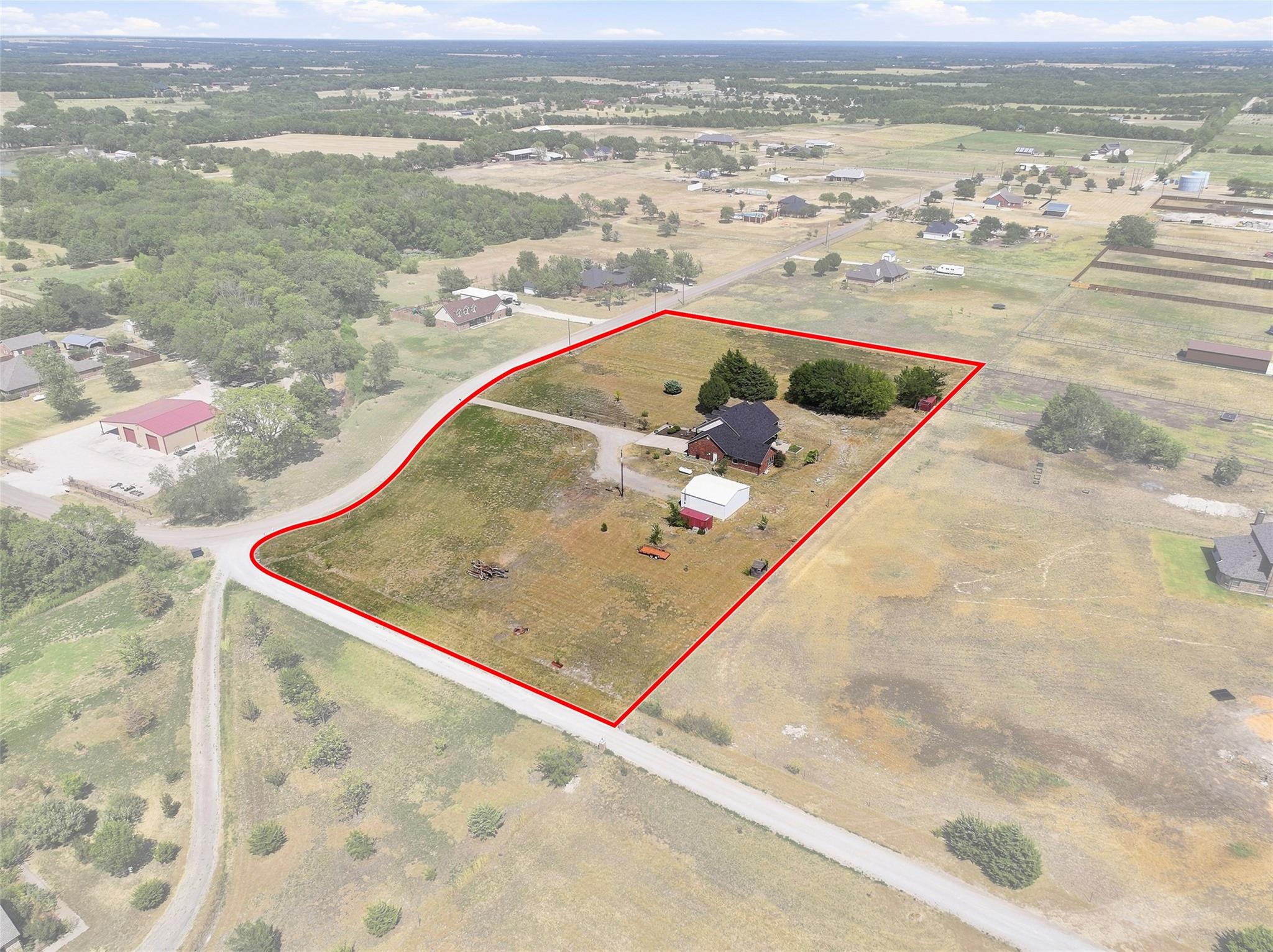 main property photo 33