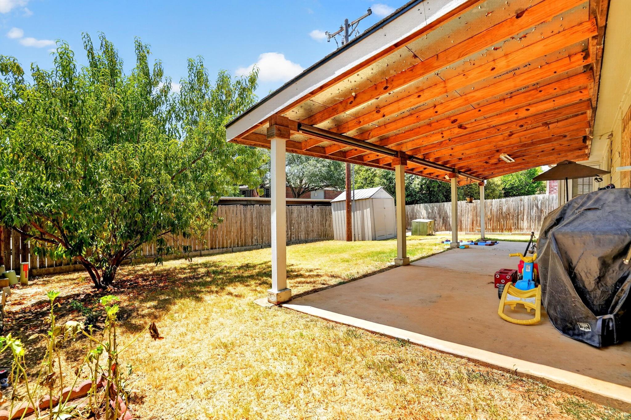 main property photo 13