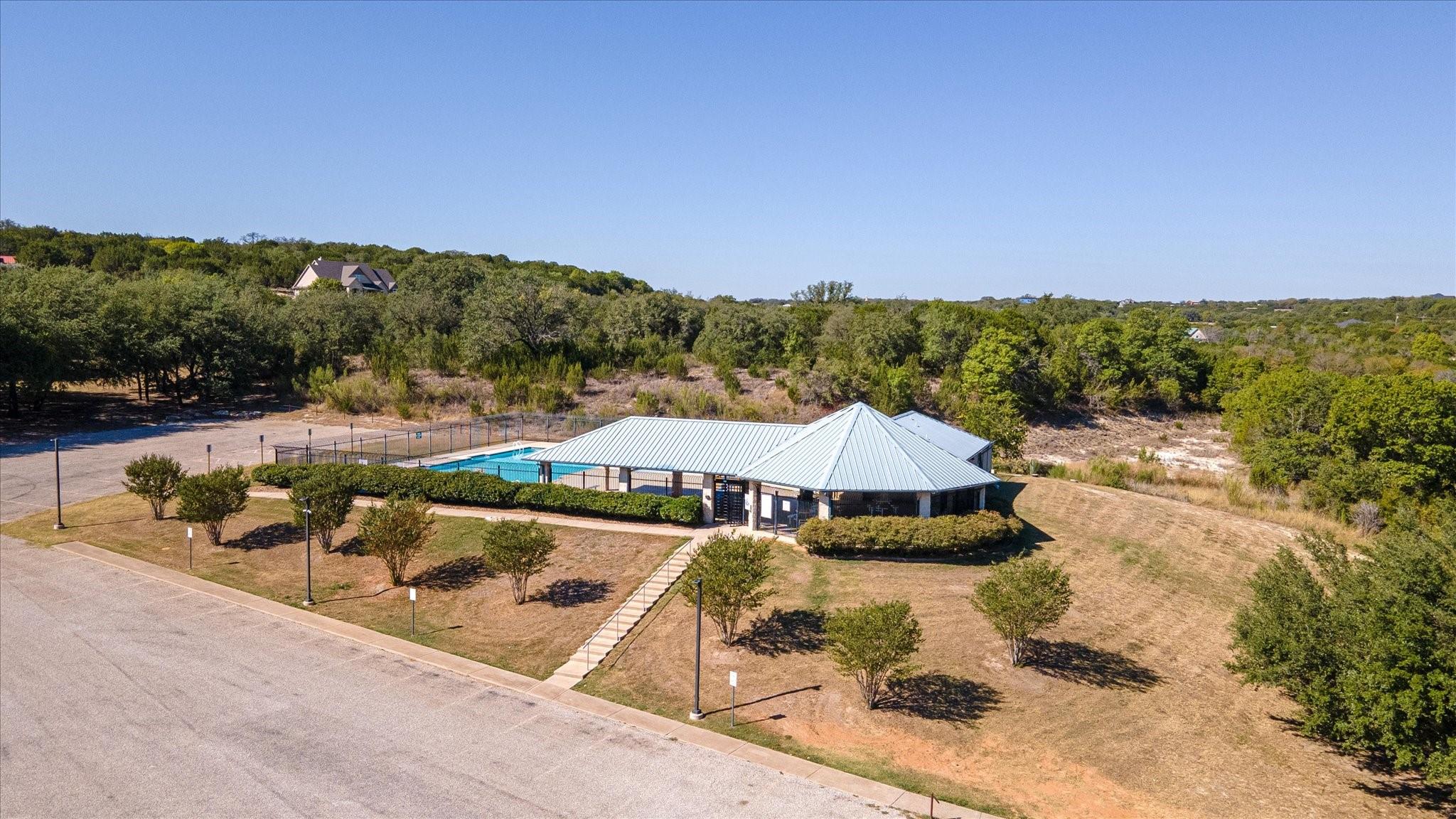 main property photo 15