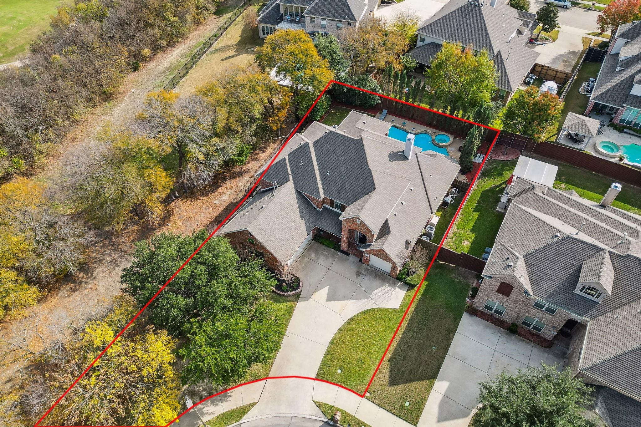 main property photo 38