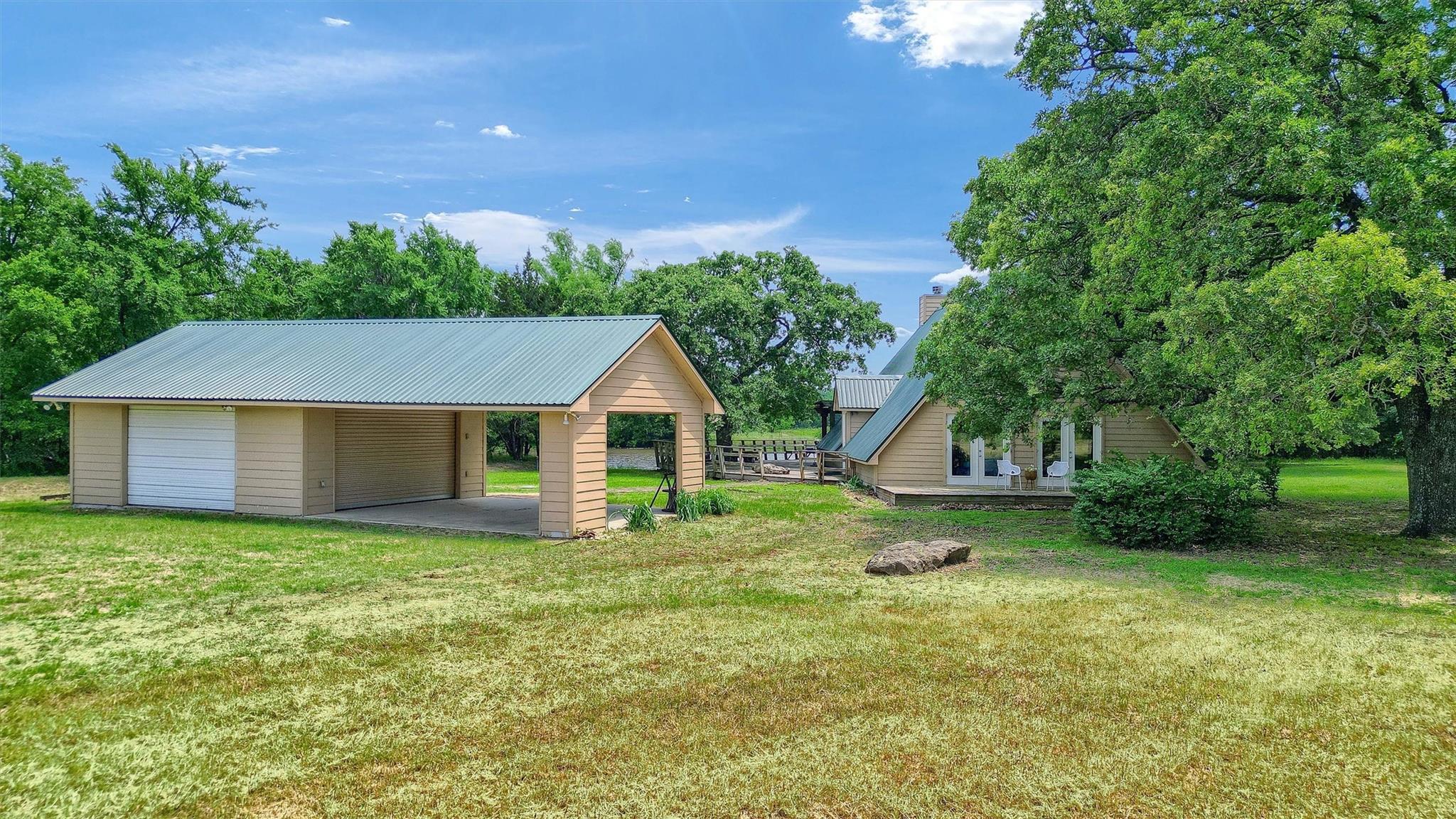main property photo 11