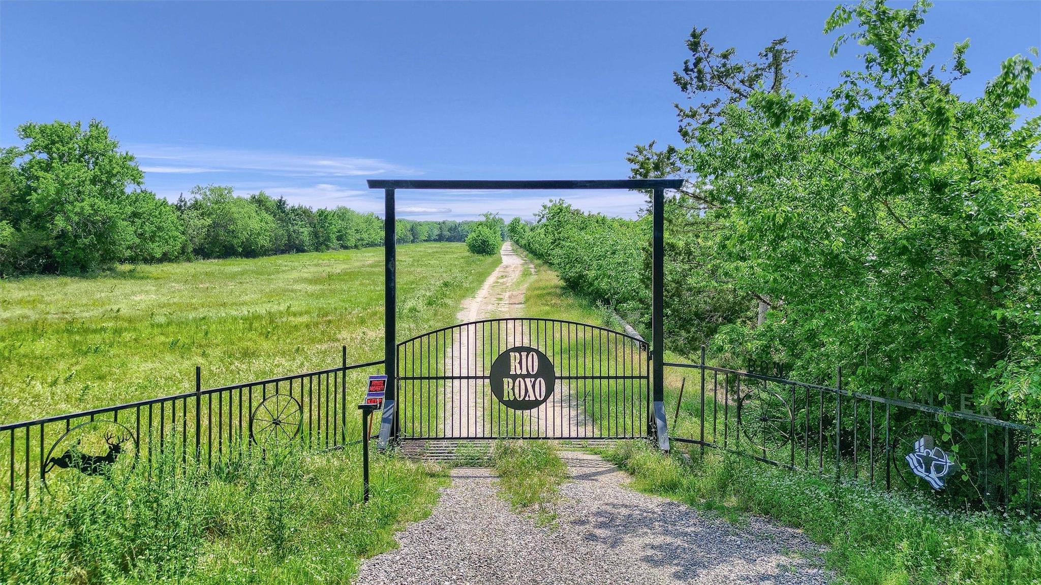 main property photo 15