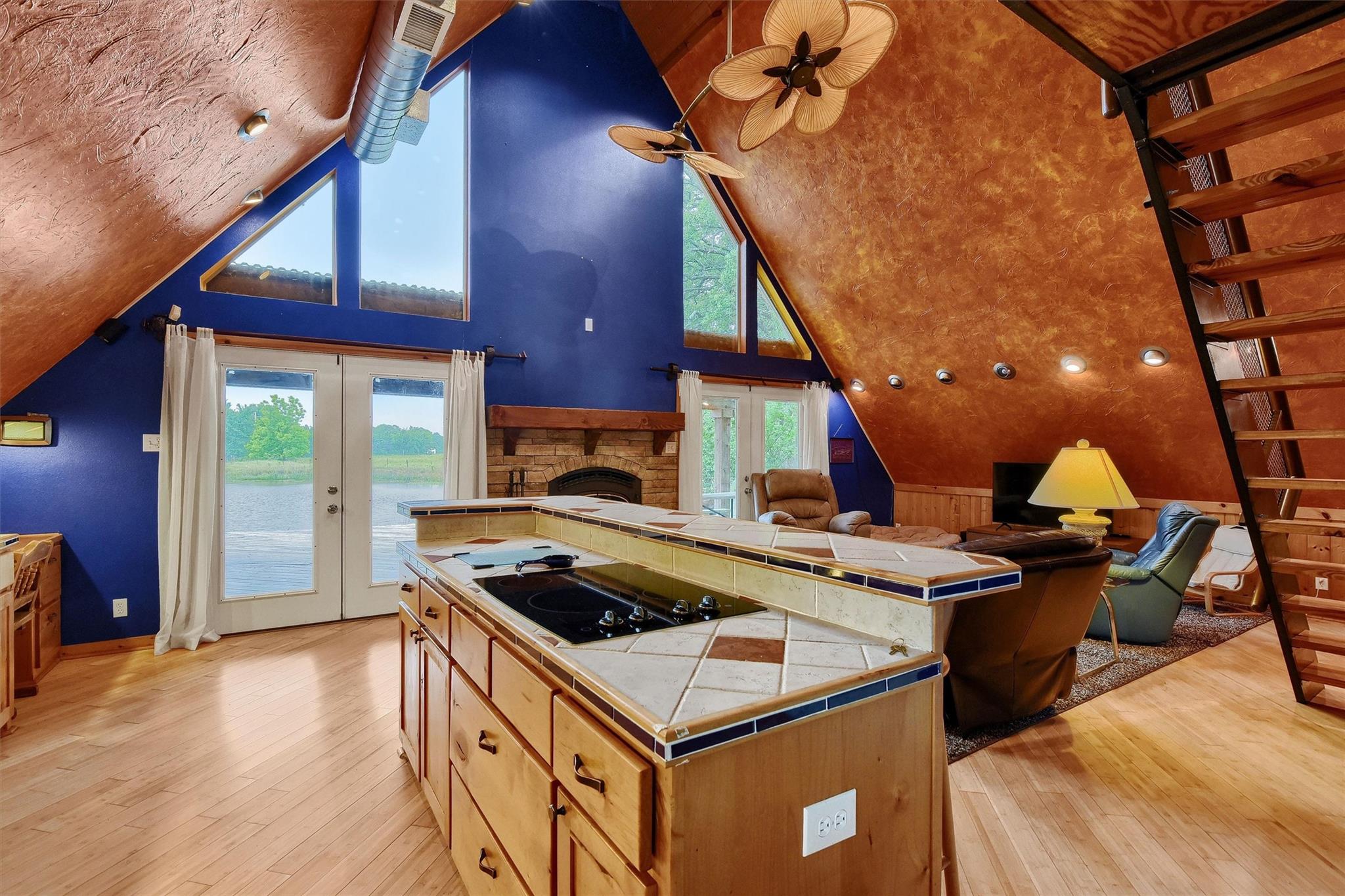 main property photo 22
