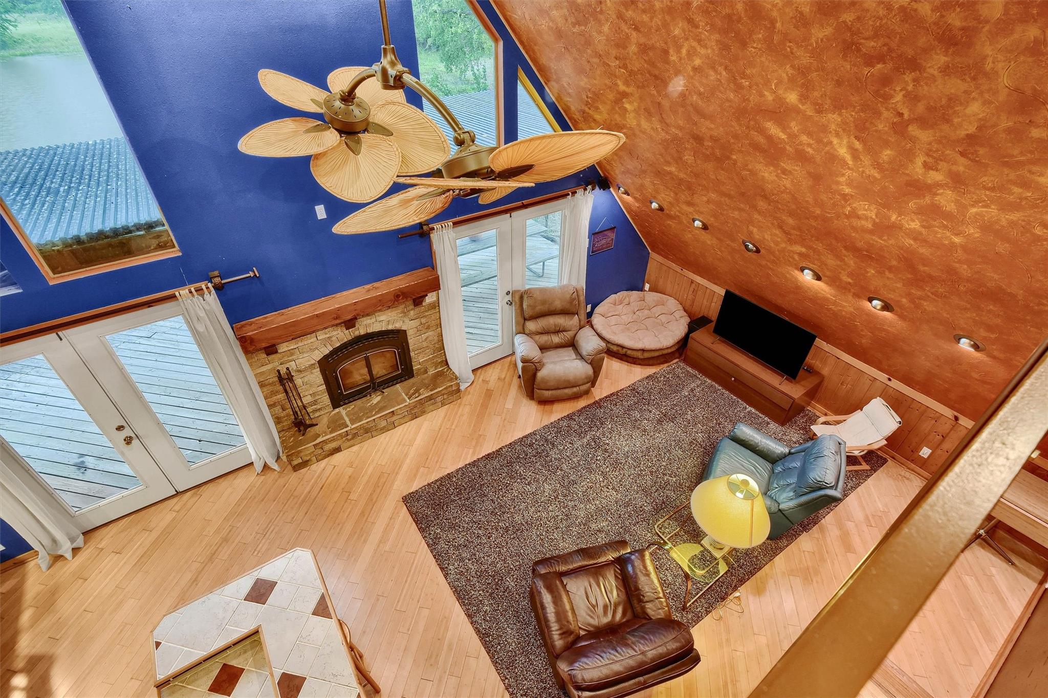 main property photo 30