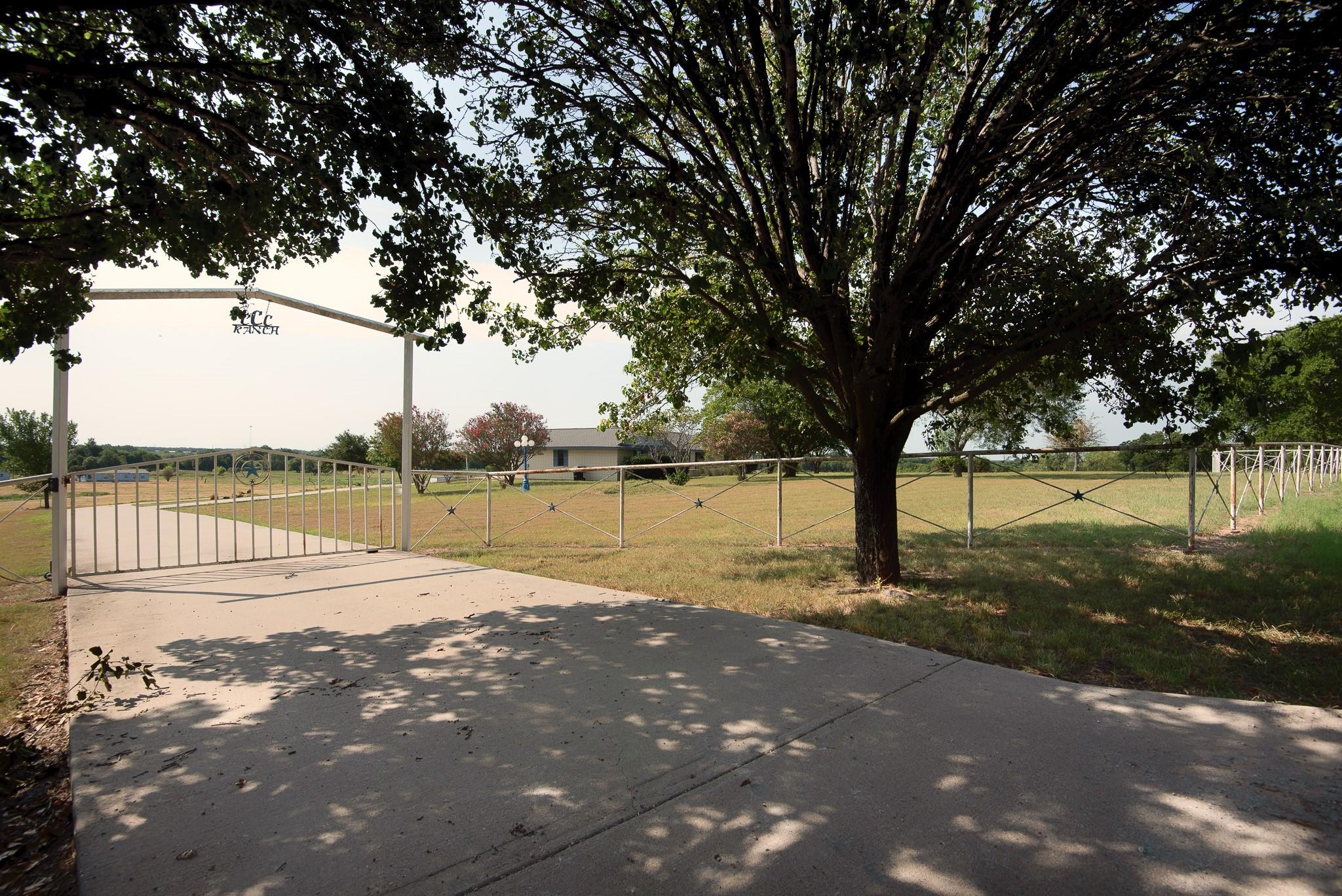 main property photo 32