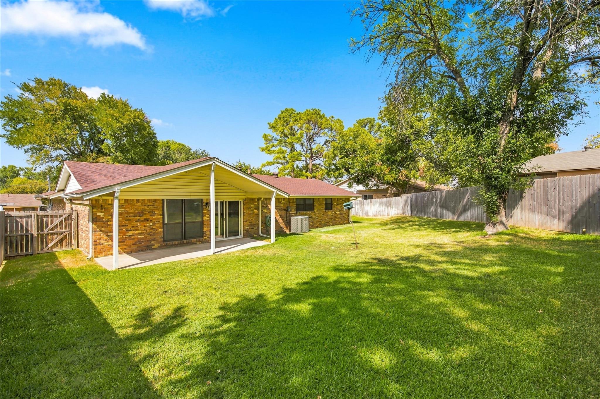 main property photo 27