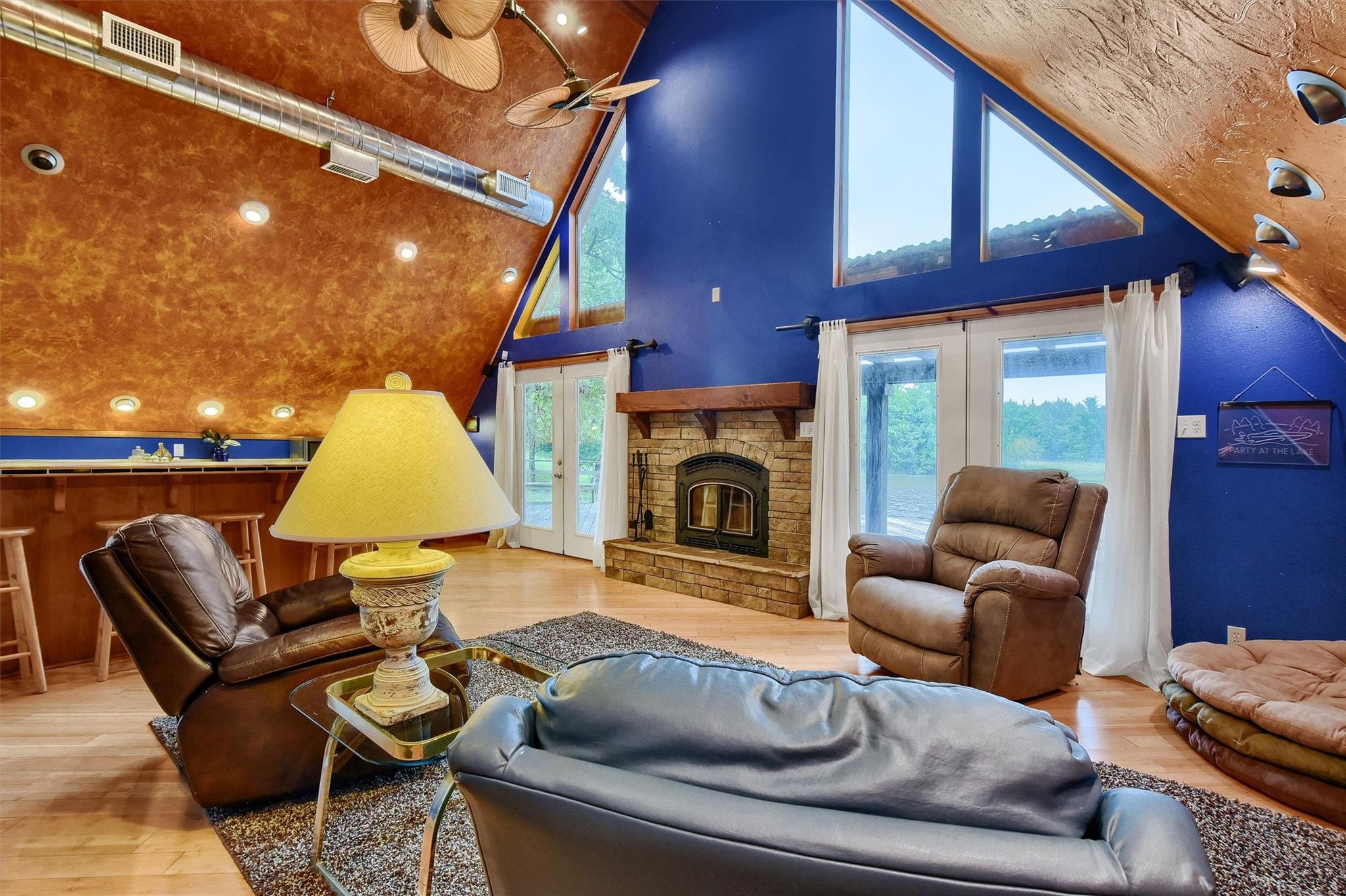 main property photo 21