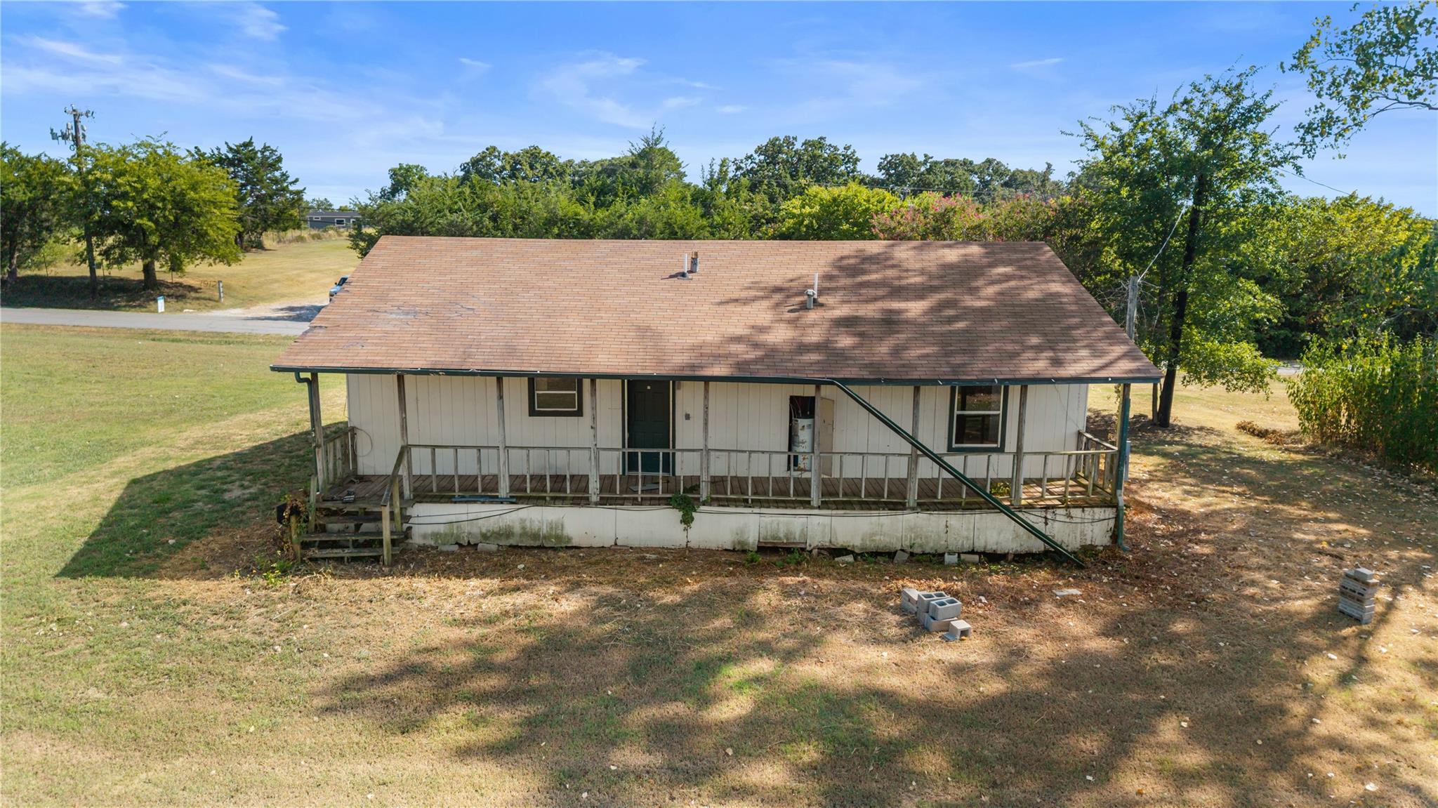 main property photo 18
