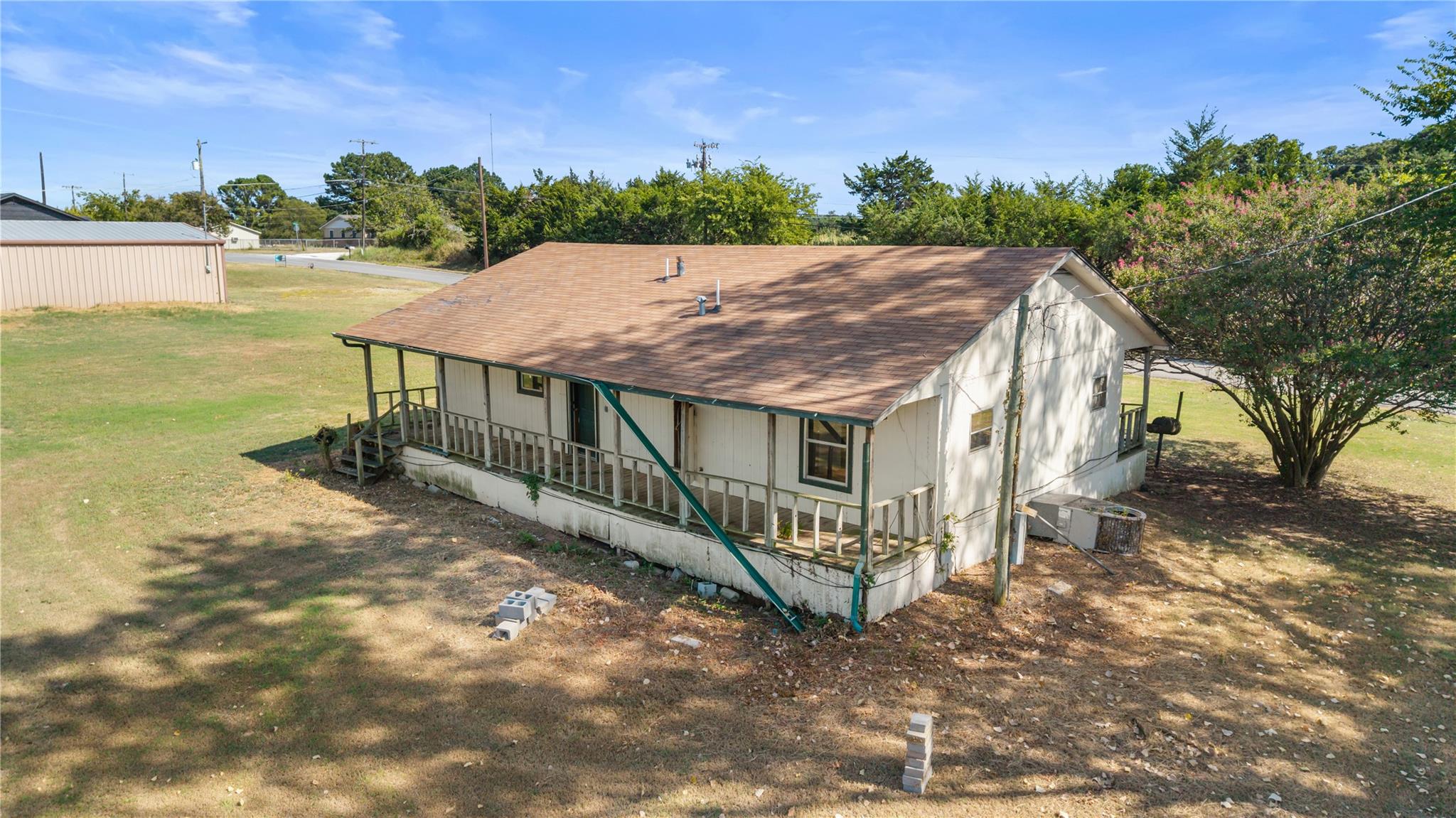 main property photo 19