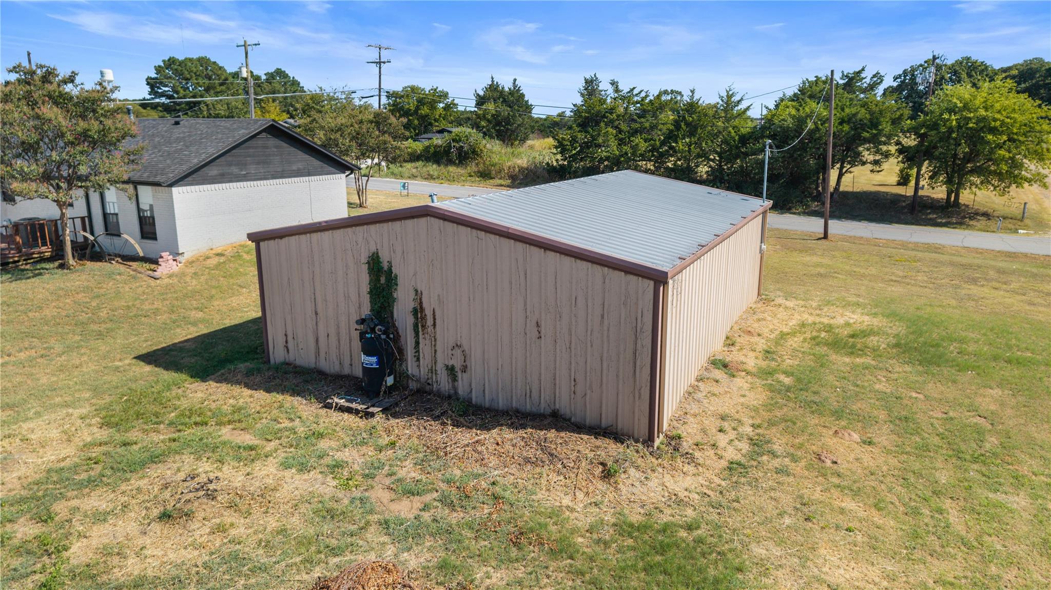 main property photo 24