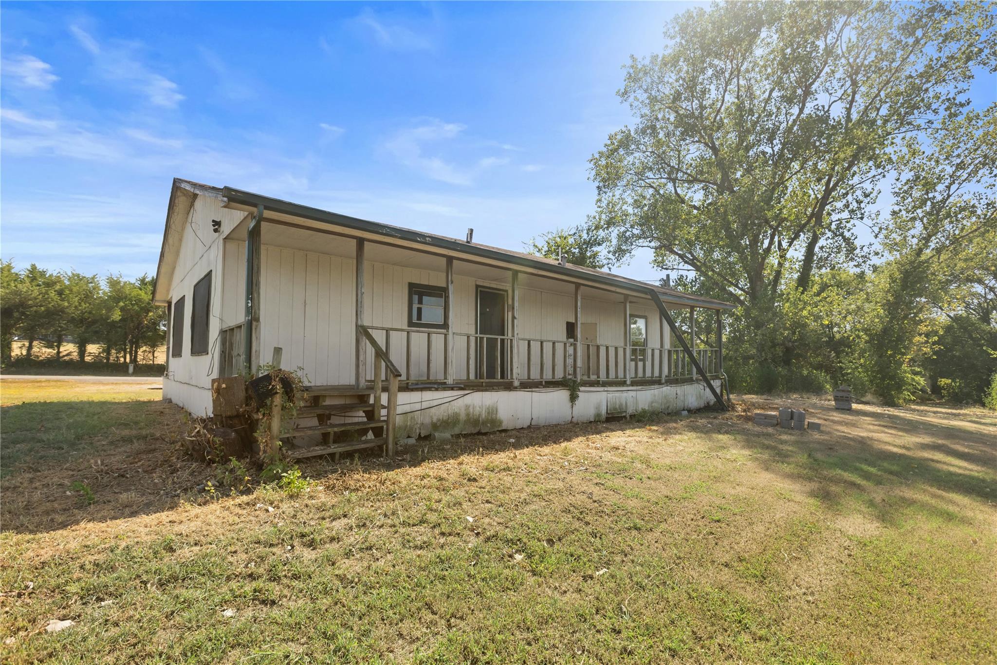 main property photo 4
