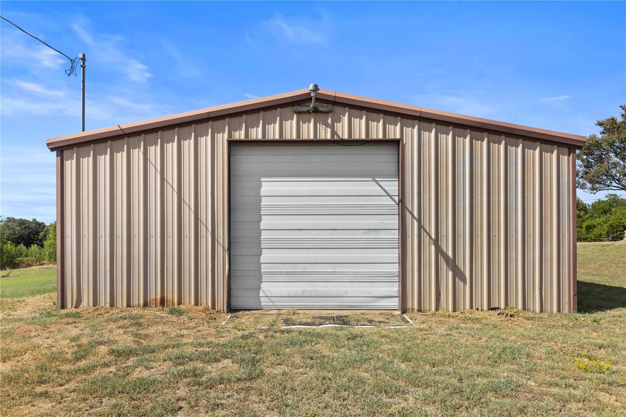 main property photo 7