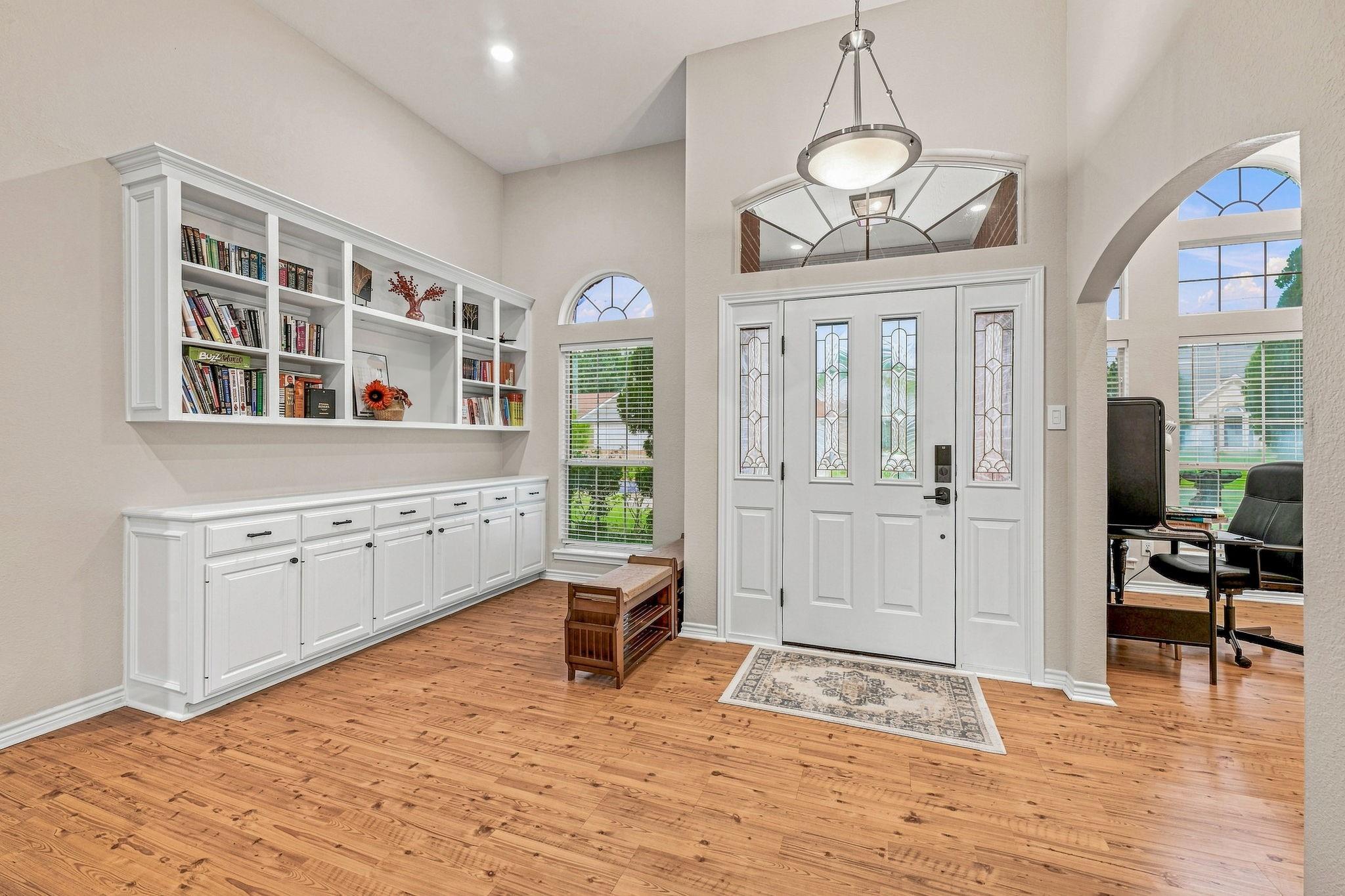 main property photo 5