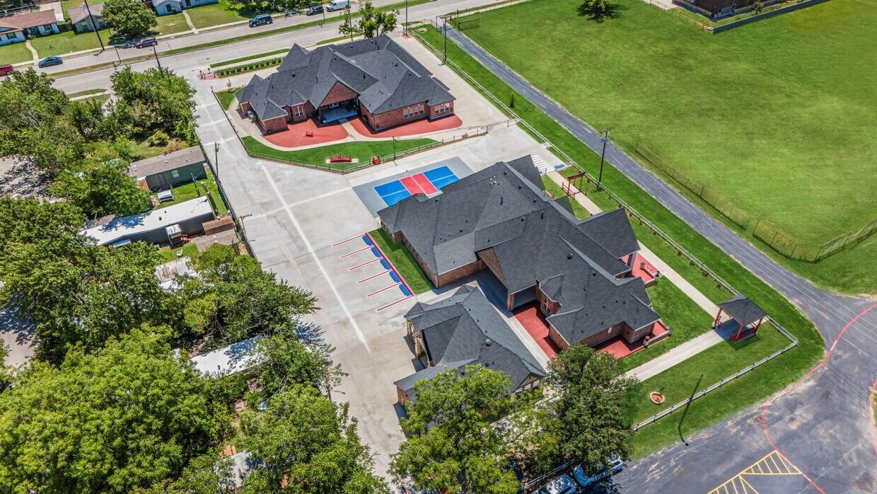 main property photo 3
