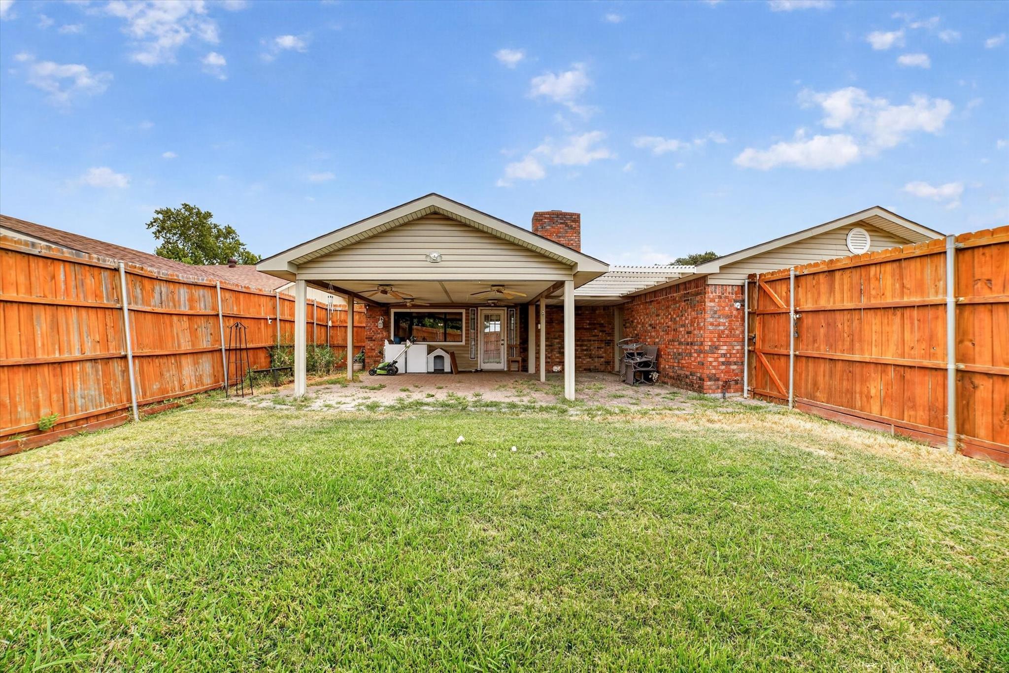 main property photo 22