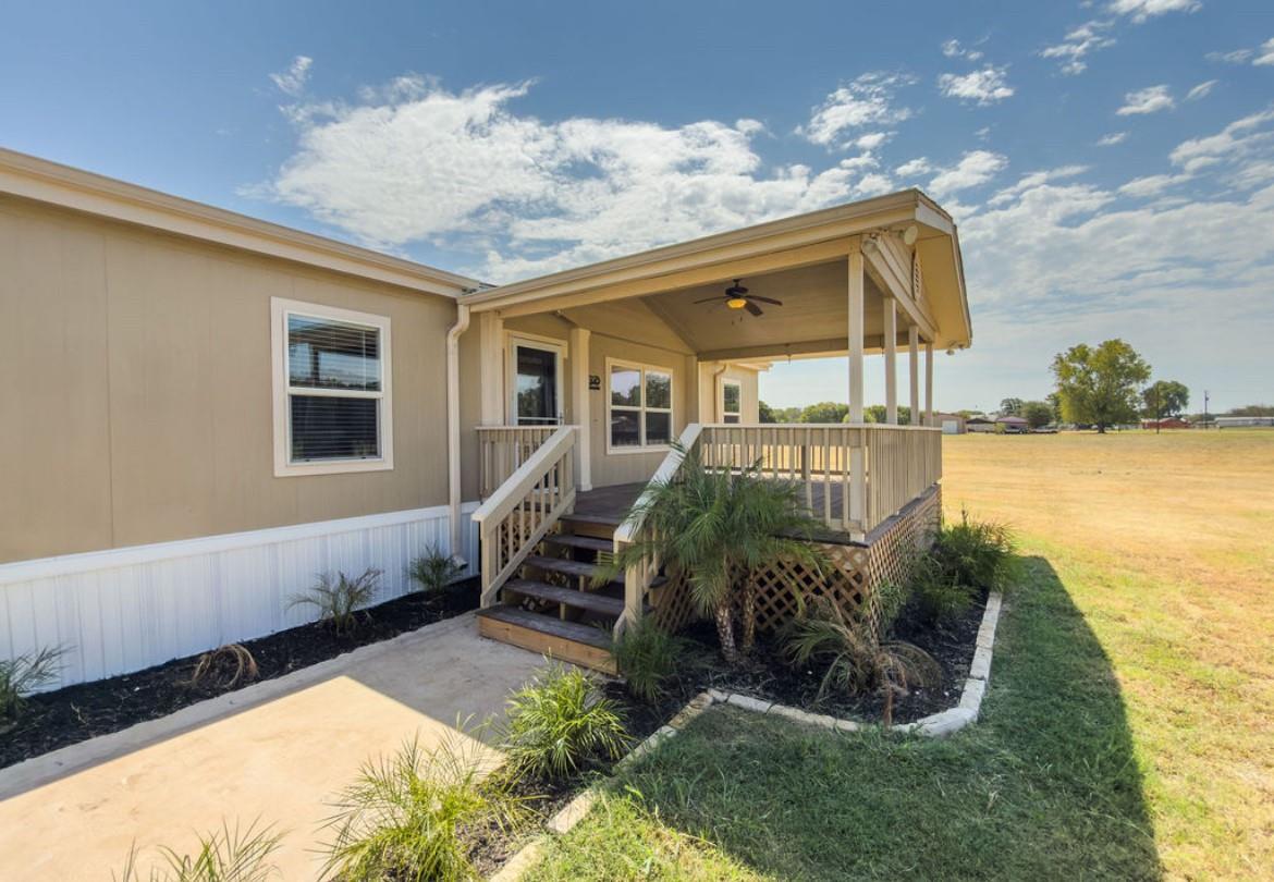 main property photo 13