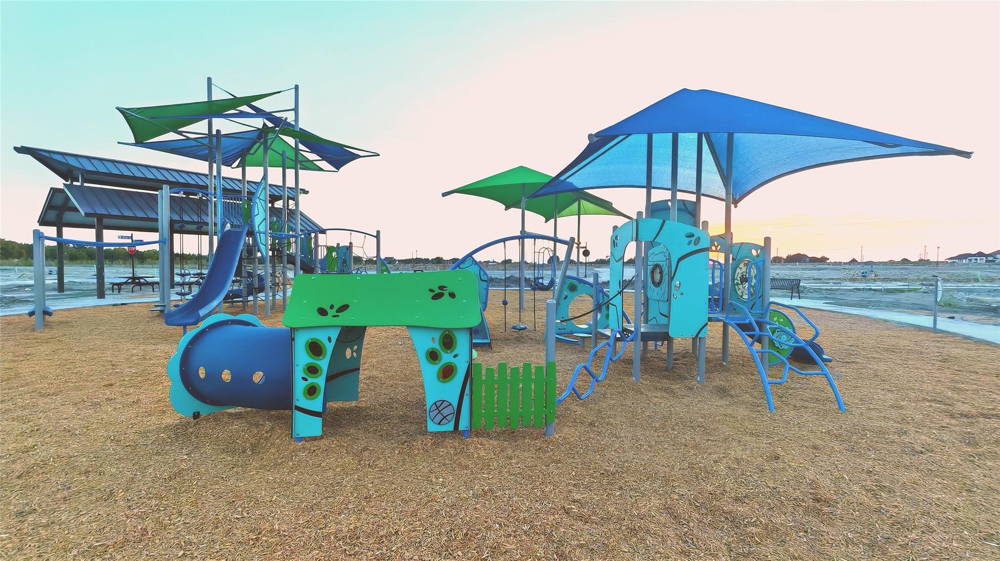 main property photo 37
