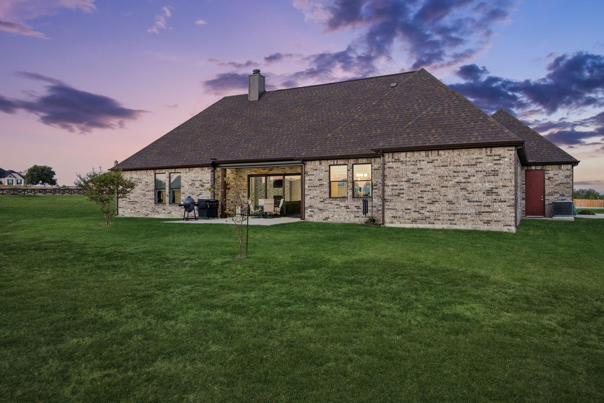 main property photo 27