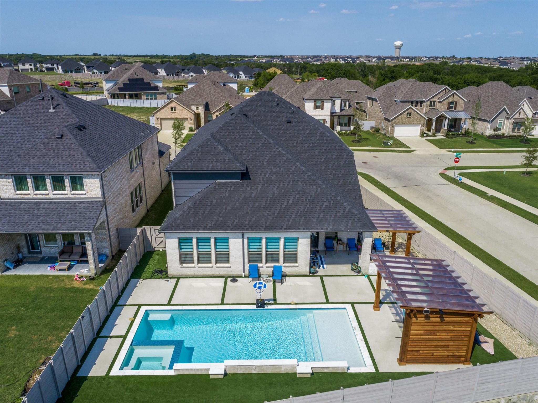 main property photo 24