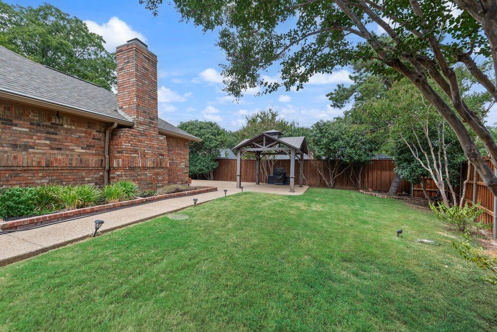main property photo 30