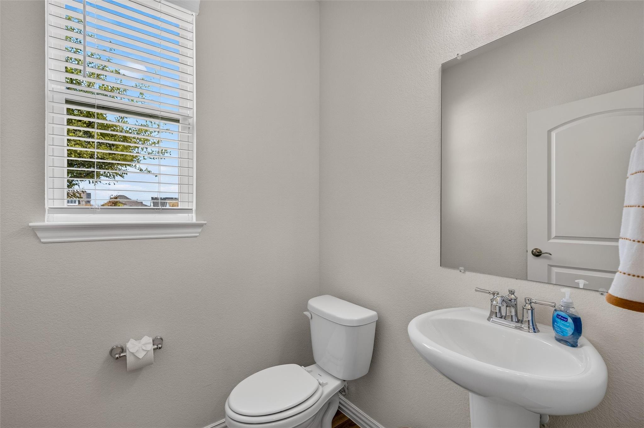 main property photo 20