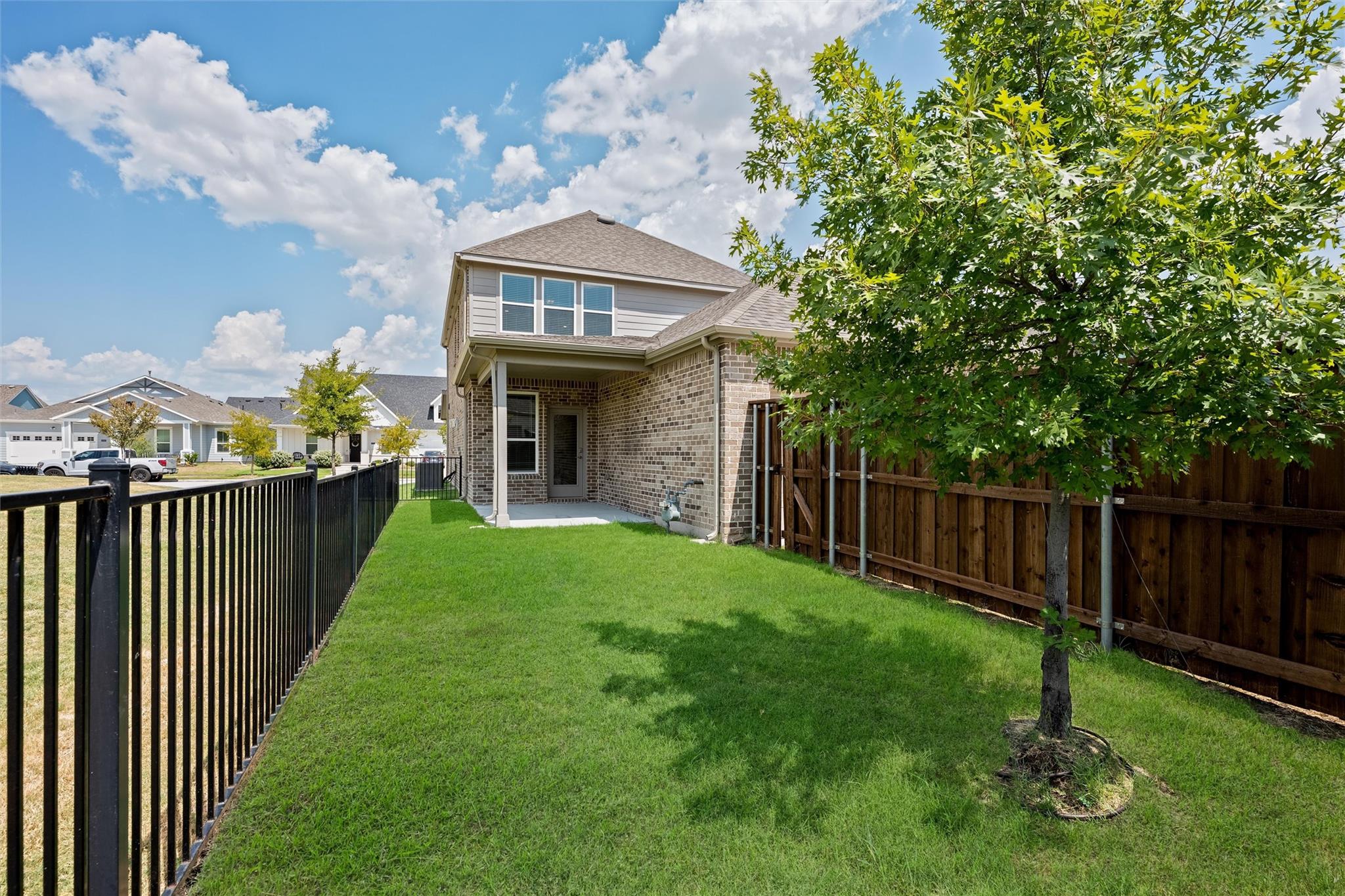 main property photo 33