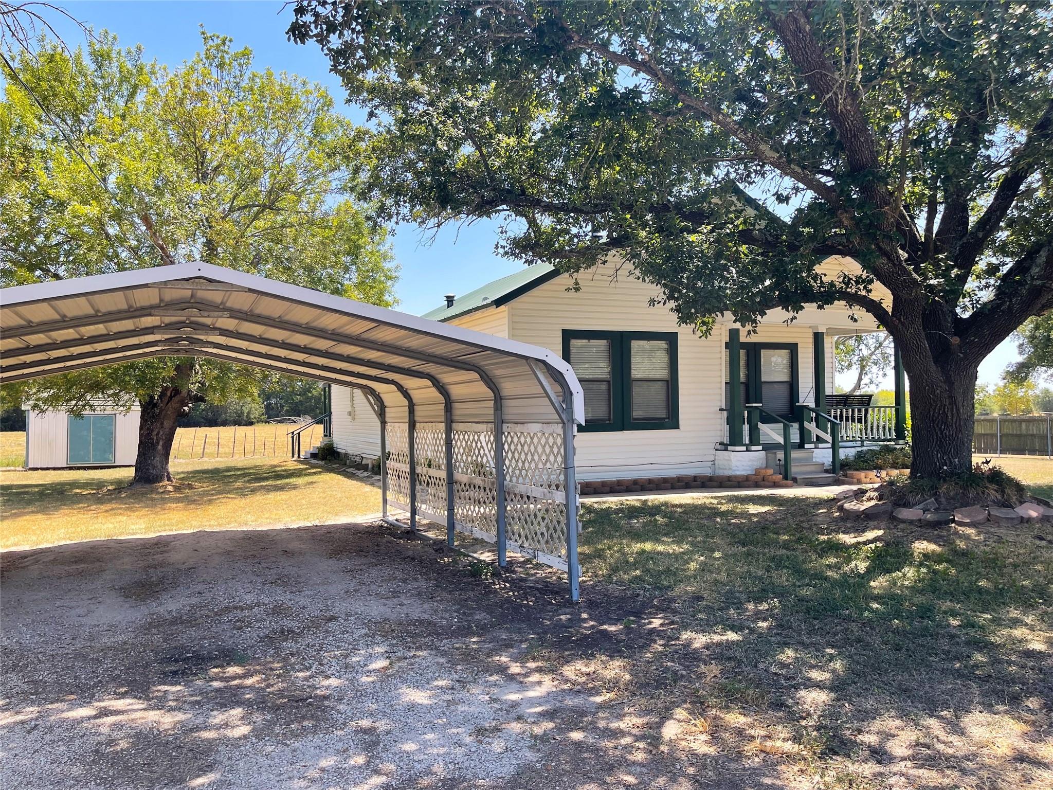 main property photo 27