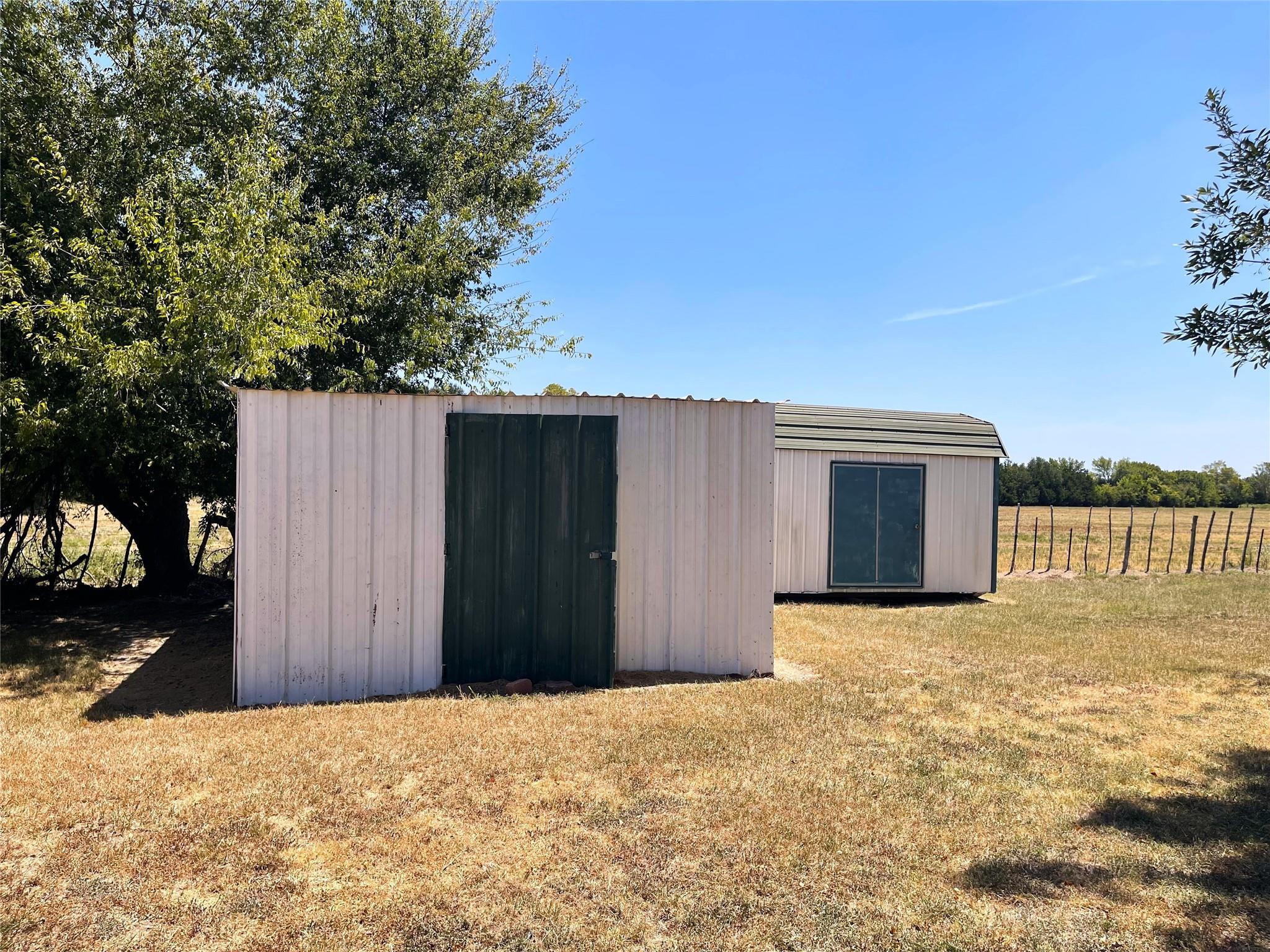 main property photo 29
