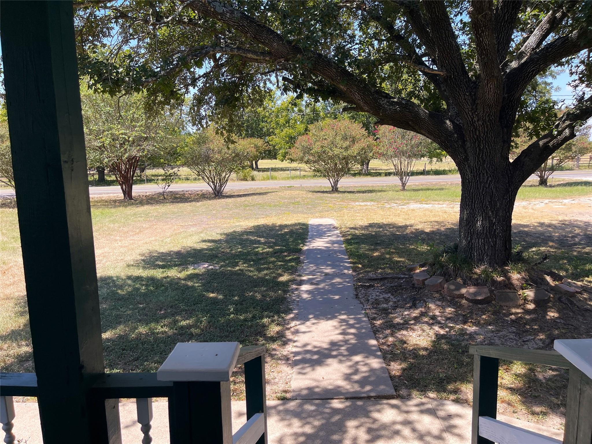 main property photo 3