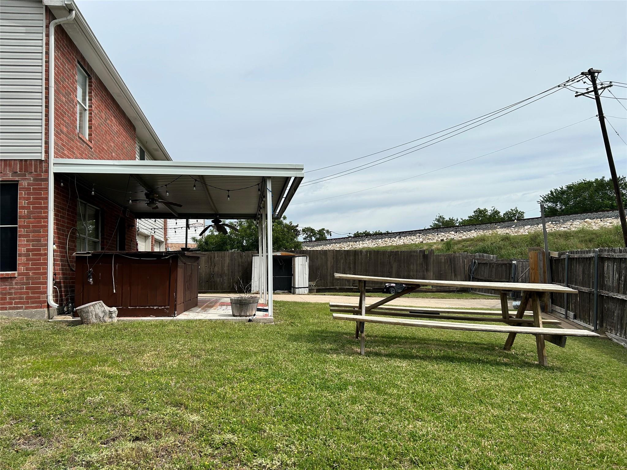 main property photo 32