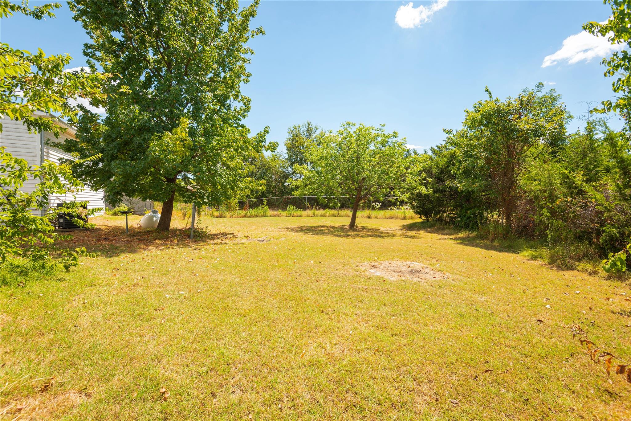 main property photo 25