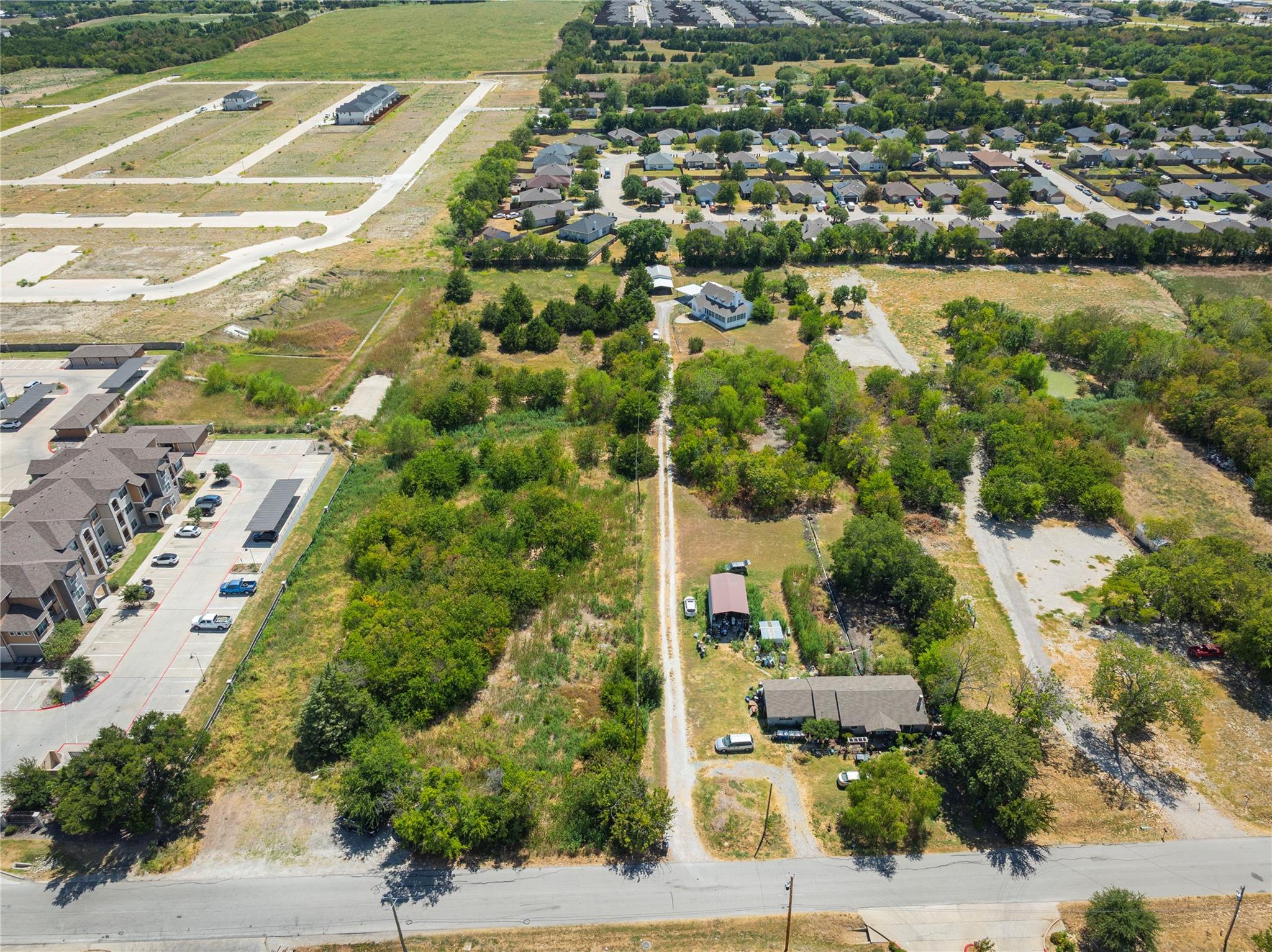 main property photo 38