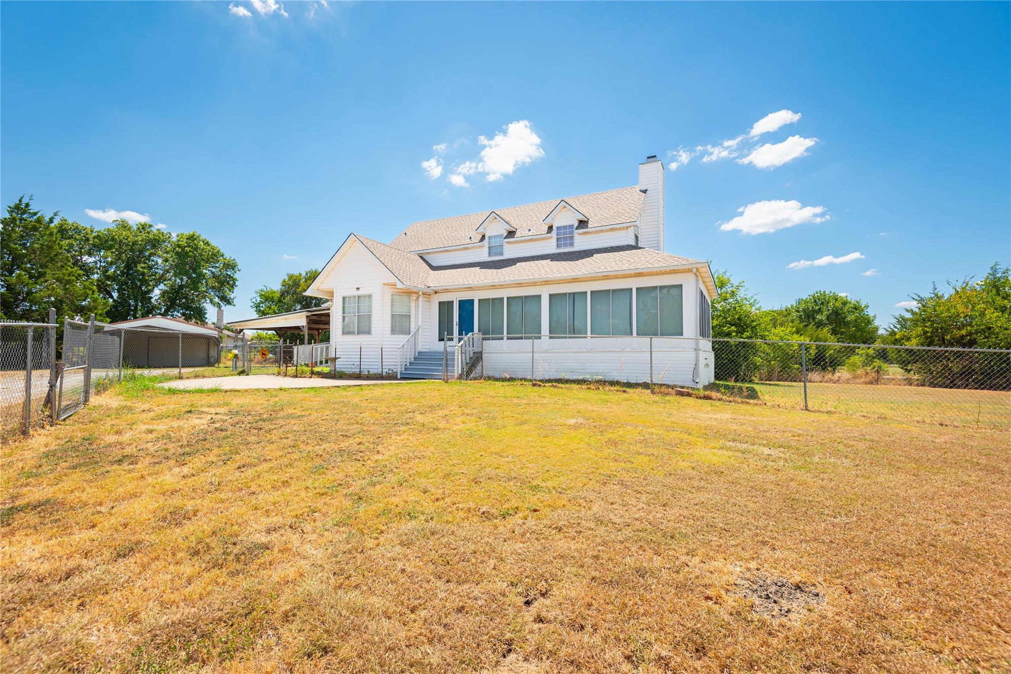 main property photo 5