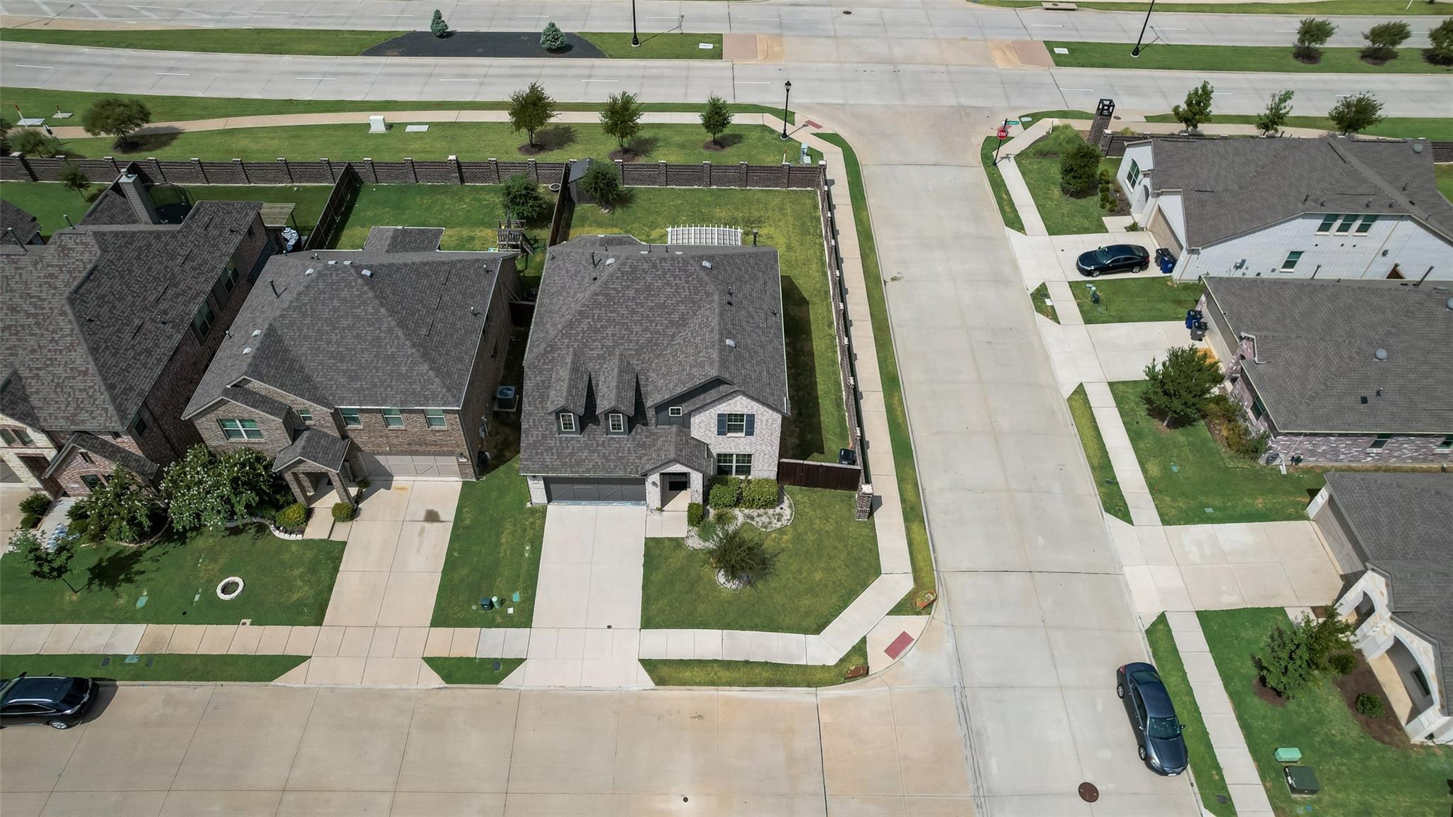 main property photo 29