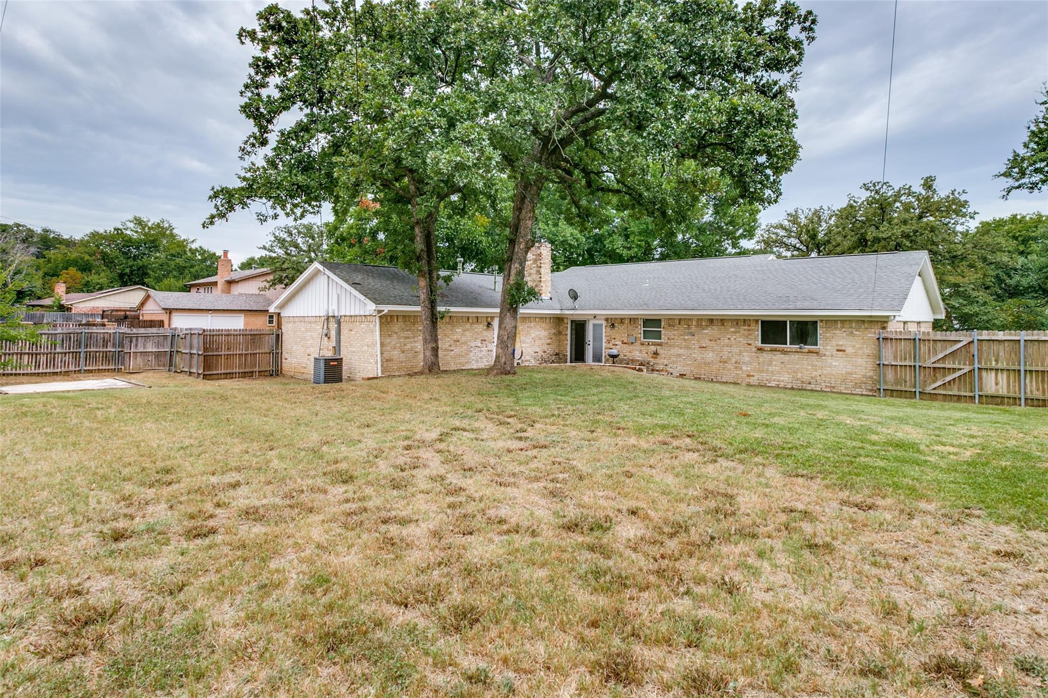 main property photo 21